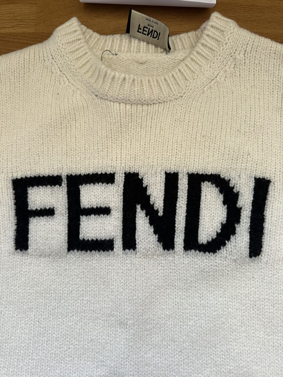 Fendi Fendi Logo Knit Sweater White Size US M / EU 48-50 / 2 - 2 Thumbnail
