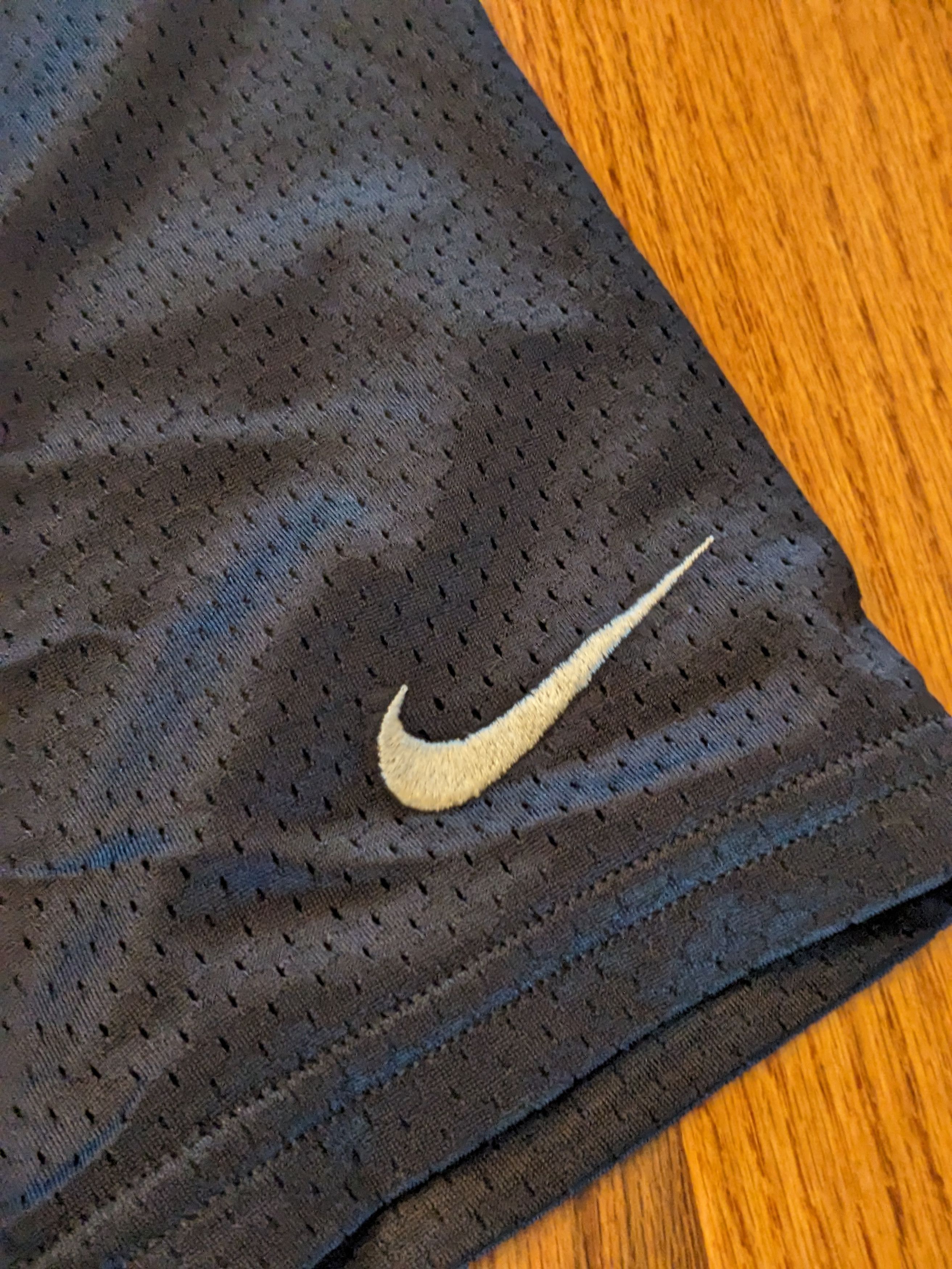 Nike × Vintage Vintage 90s Nike Mini Swoosh Essential X-Large Black Shorts Size US 31 - 2 Thumbnail