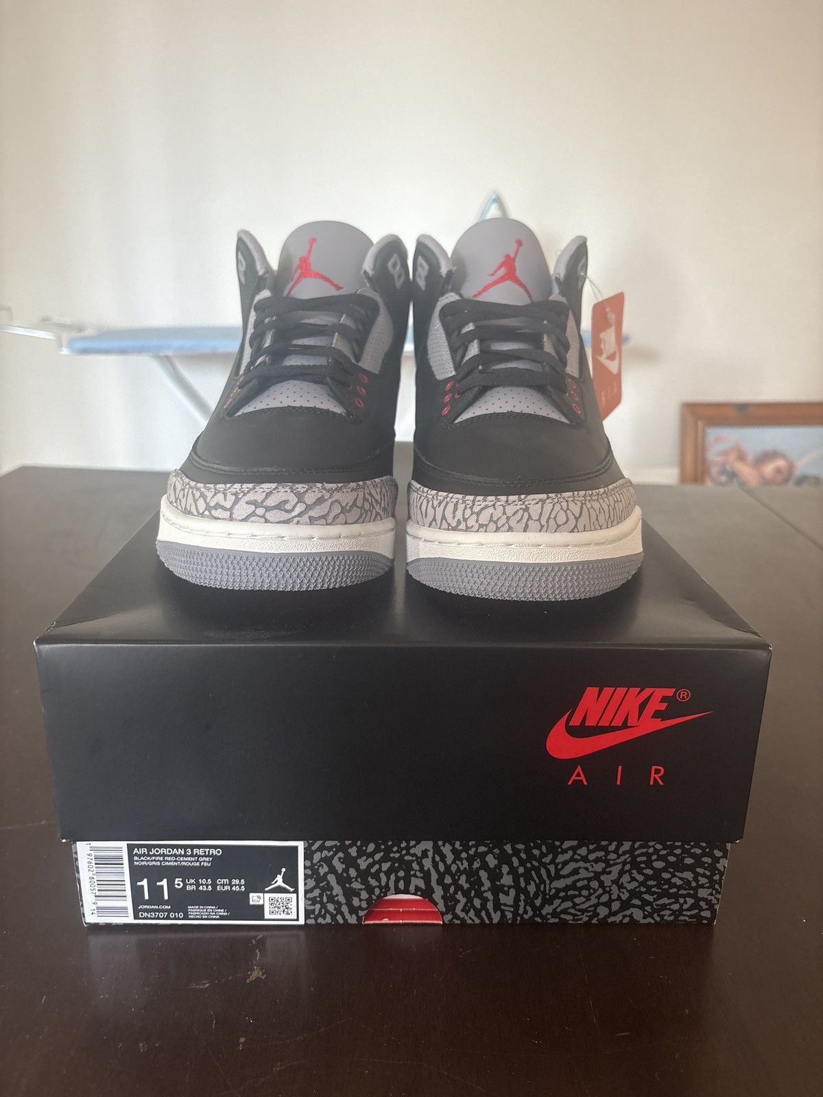 Jordan Brand Jordan 3 Black Cement 2024 Size US 11.5 / EU 44-45 - 5 Thumbnail
