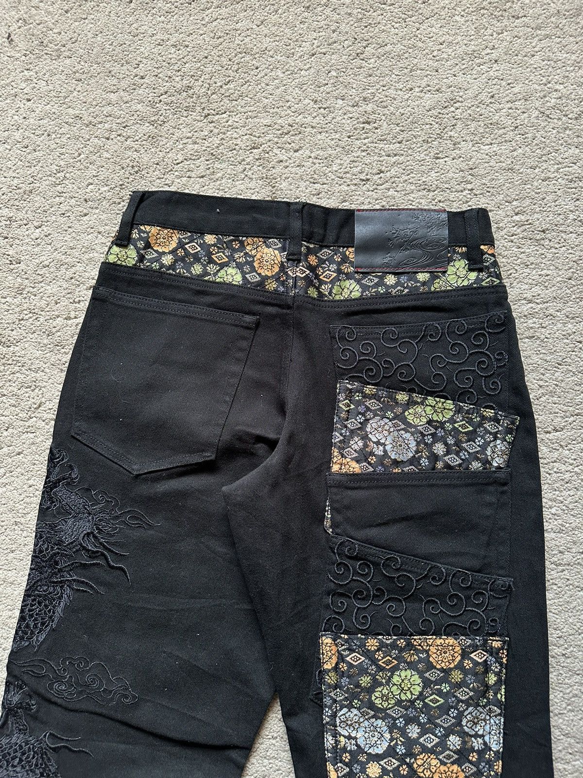 Karakuri Tamashii Japanese Motif Embroidered Dragon Multi-Pocket jeans Size US 29 - 12 Thumbnail