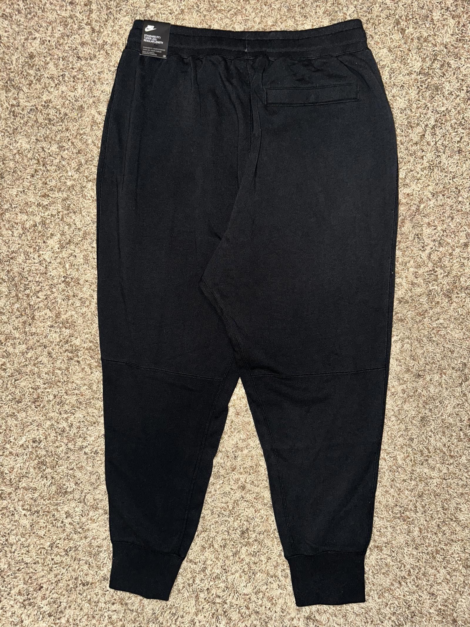 Nike Nike Sportswear Club Fleece Black Joggers Pants Size US 30 / EU 46 - 5 Thumbnail
