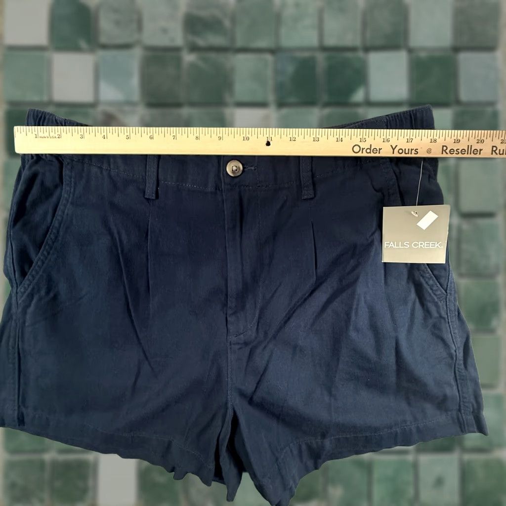 Vintage Falls Creek Shorts Womens XL Navy Blue Pleated Lightweight Casual Summer Size 40" / US 18 - 1 Thumbnail