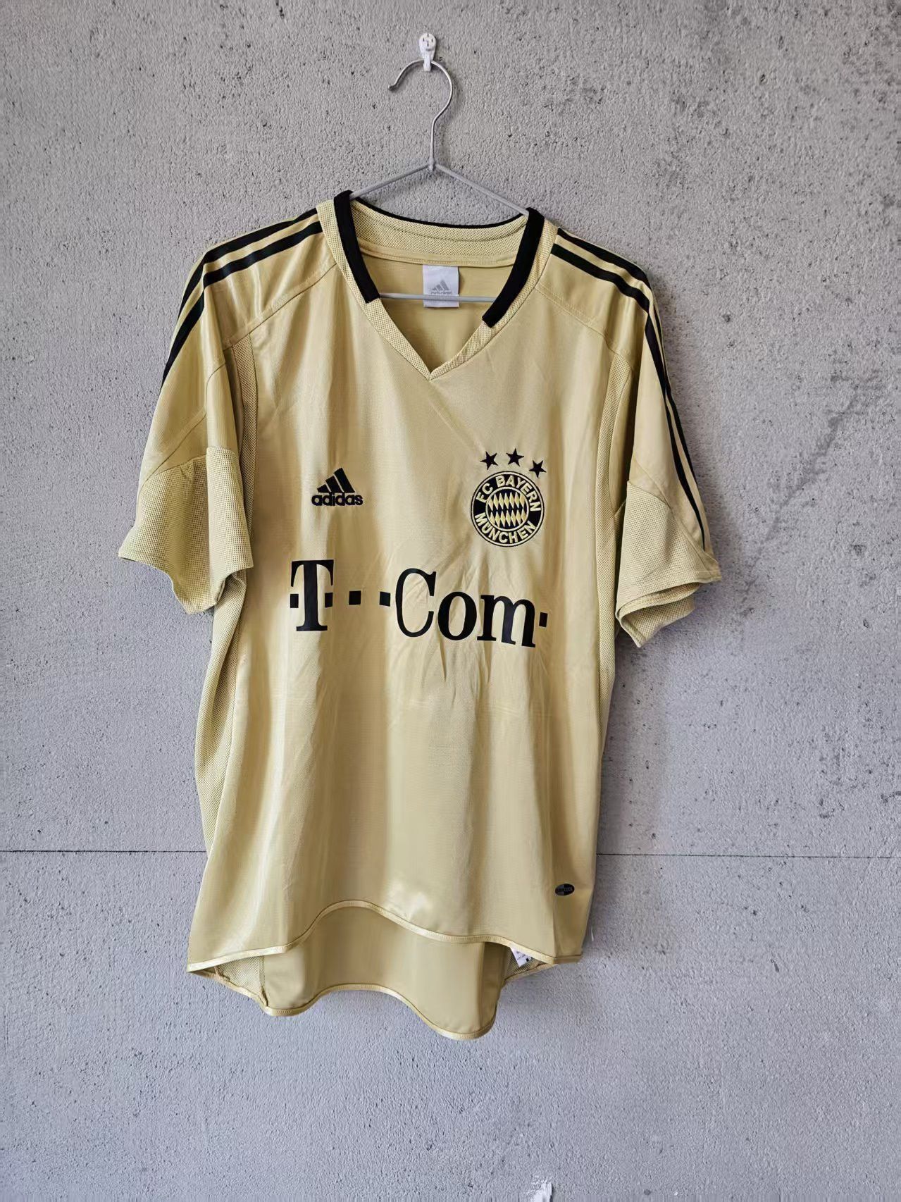 Other 2004 2005 Bayern Munich #31 Schweinsteiger Jersey Size US S / EU 44-46 / 1 - 2 Thumbnail
