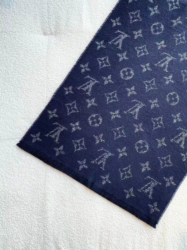 Louis Vuitton Louis Vuitton Wool print full print wool scarf Size ONE SIZE - 3 Thumbnail
