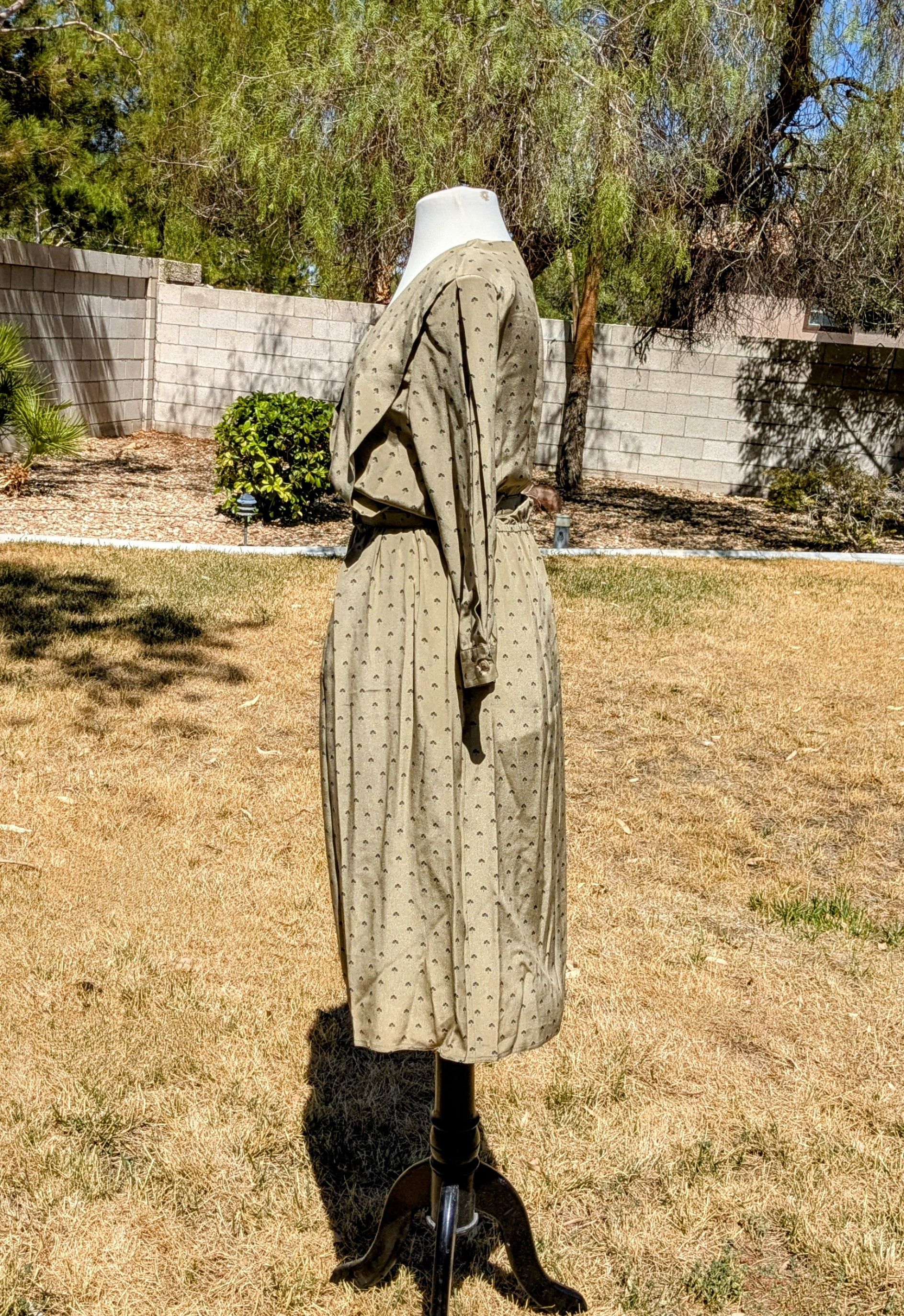 MAGGY LONDON Cottagecore Maggy London by Jeannene Booher Ditsy Silk Dress Size S / US 4 / IT 40 - 2 Thumbnail