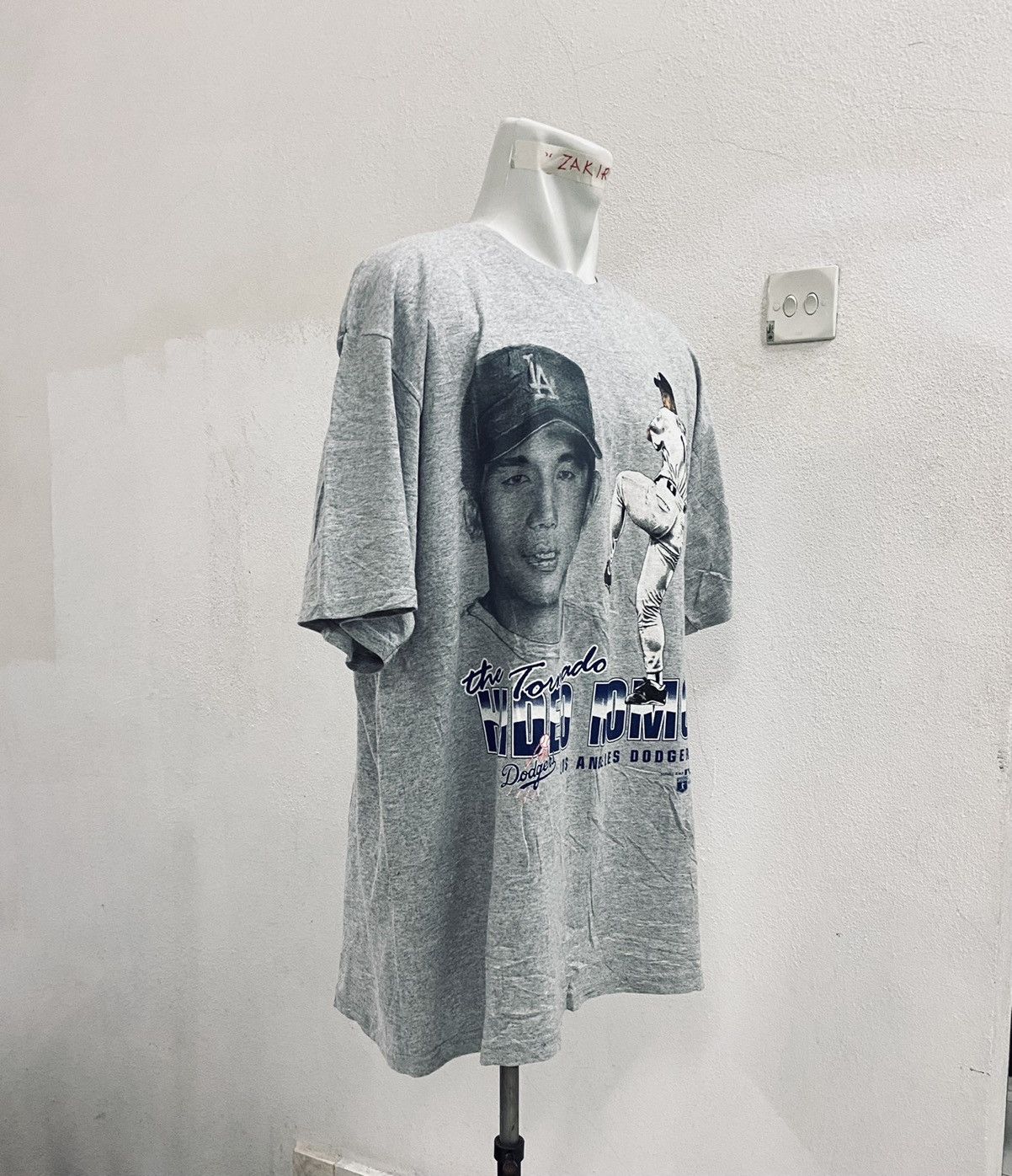 MLB × Vintage VINTAGE LA DODGERS THE TORNADO HIDEO NOMO TEE Size US XL / EU 56 / 4 - 4 Thumbnail