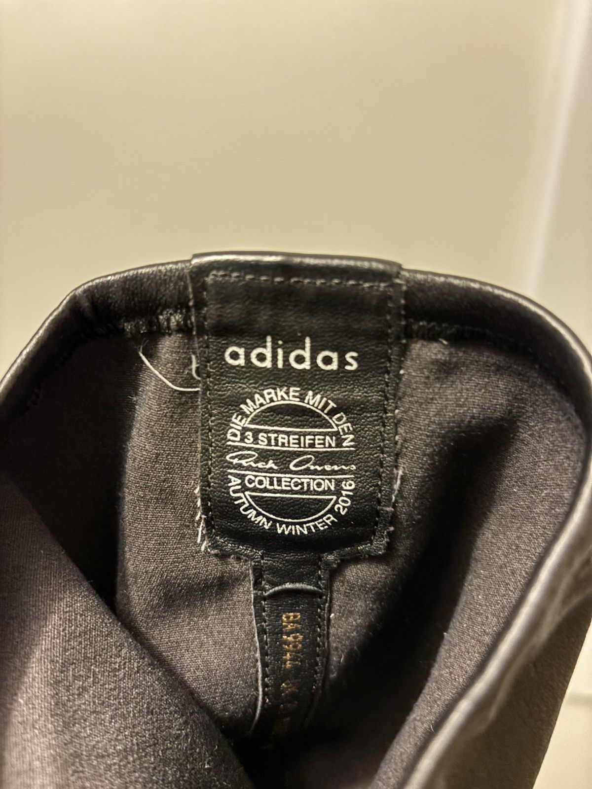 Adidas × Rick Owens Rick Owens Adidas Mastodon Stretch Boots – US 9/ EU 42 ⅔ Size US 9 / EU 42 - 12 Thumbnail