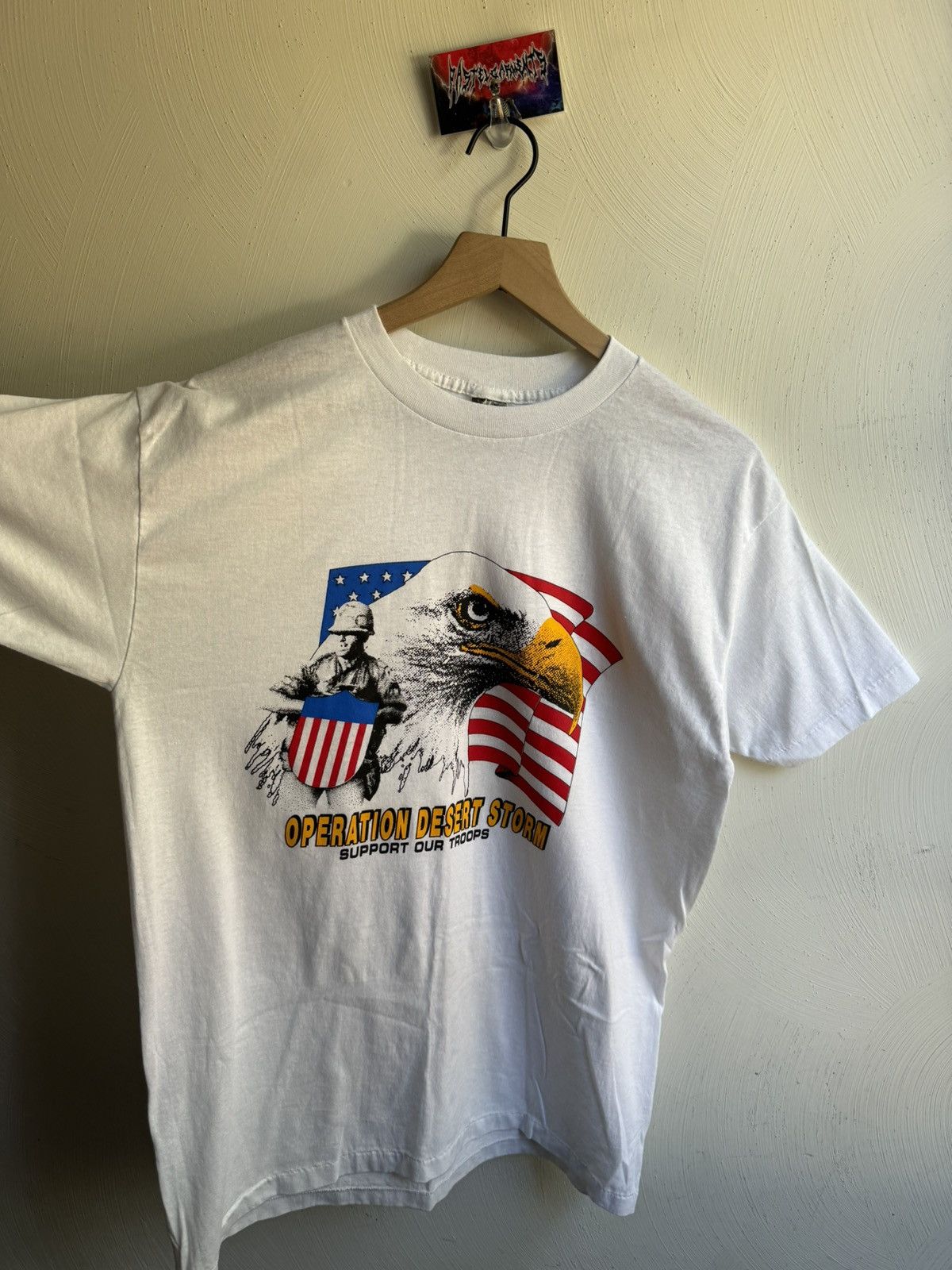 Vintage Vintage 90s Operation Desert Storm Eagle USA Tee White Size US XL / EU 56 / 4 - 1 Thumbnail