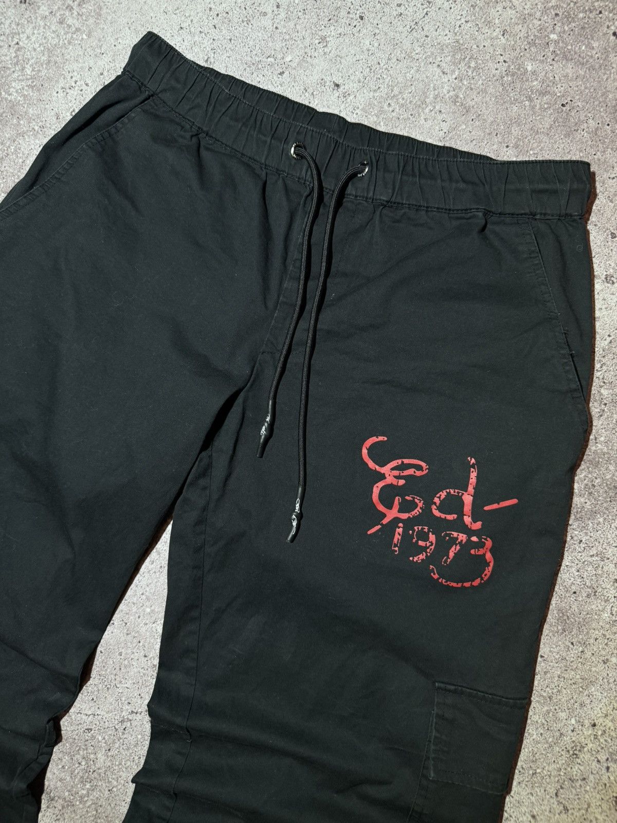 Christian Audigier × Ed Hardy × Vintage Ed Hardy Vintage big logo cargo pants Size US 30 / EU 46 - 6 Thumbnail