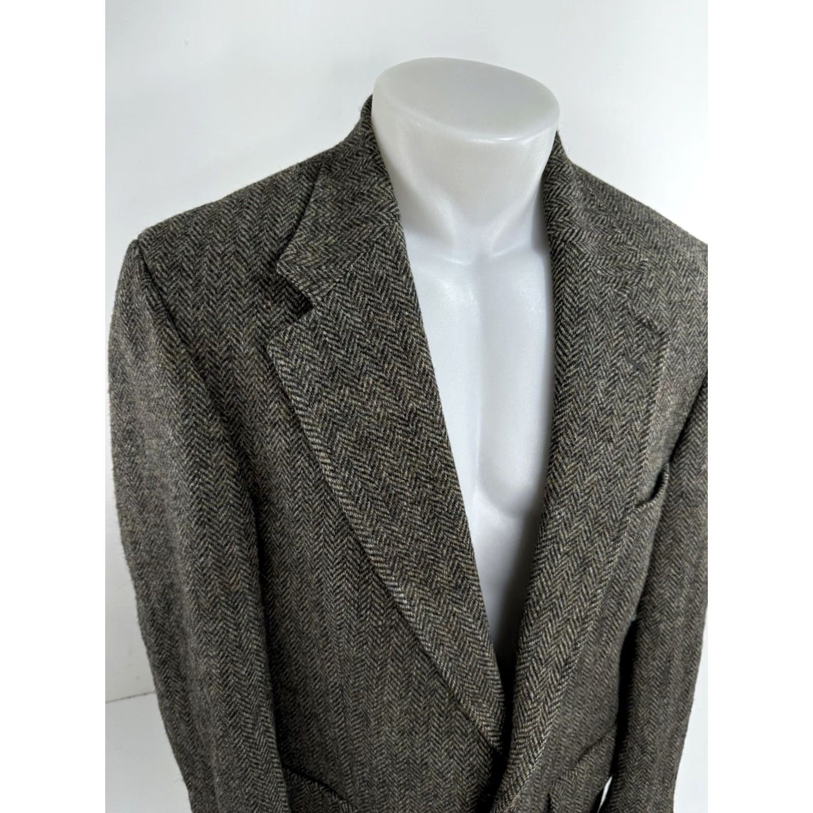 Harris Tweed HARRIS TWEED / LANDS END Blazer Jacket Mens 41 R Wool Gray 41 R, Harris Tweed Blazer, Scotti sh Wool, Mens Blazer Size 42R - 2 Thumbnail