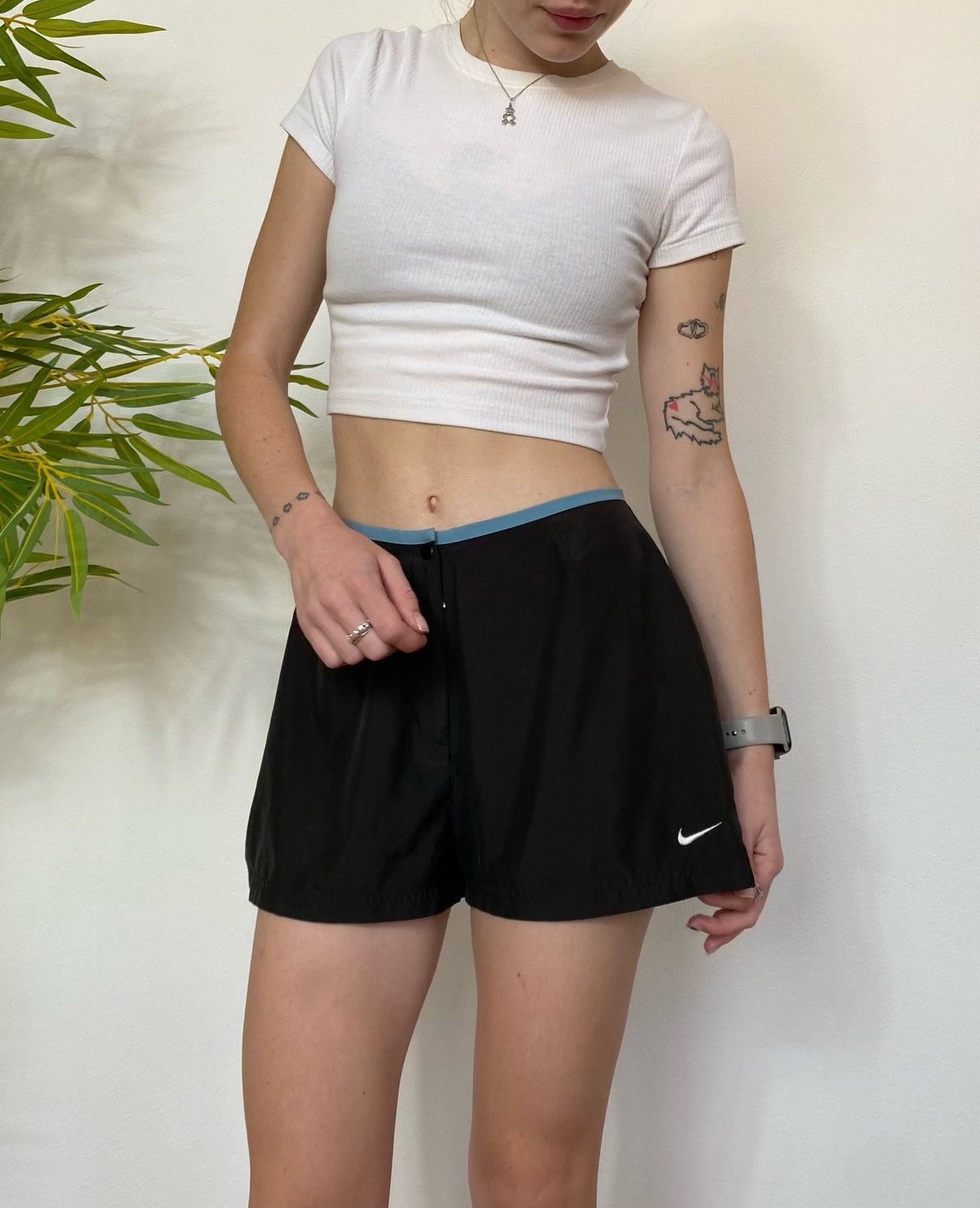 Nike 🫧VINTAGE NIKE WMNS SPORT SHORTS🫧 Size 27" / US 4 / IT 40 - 1 Thumbnail