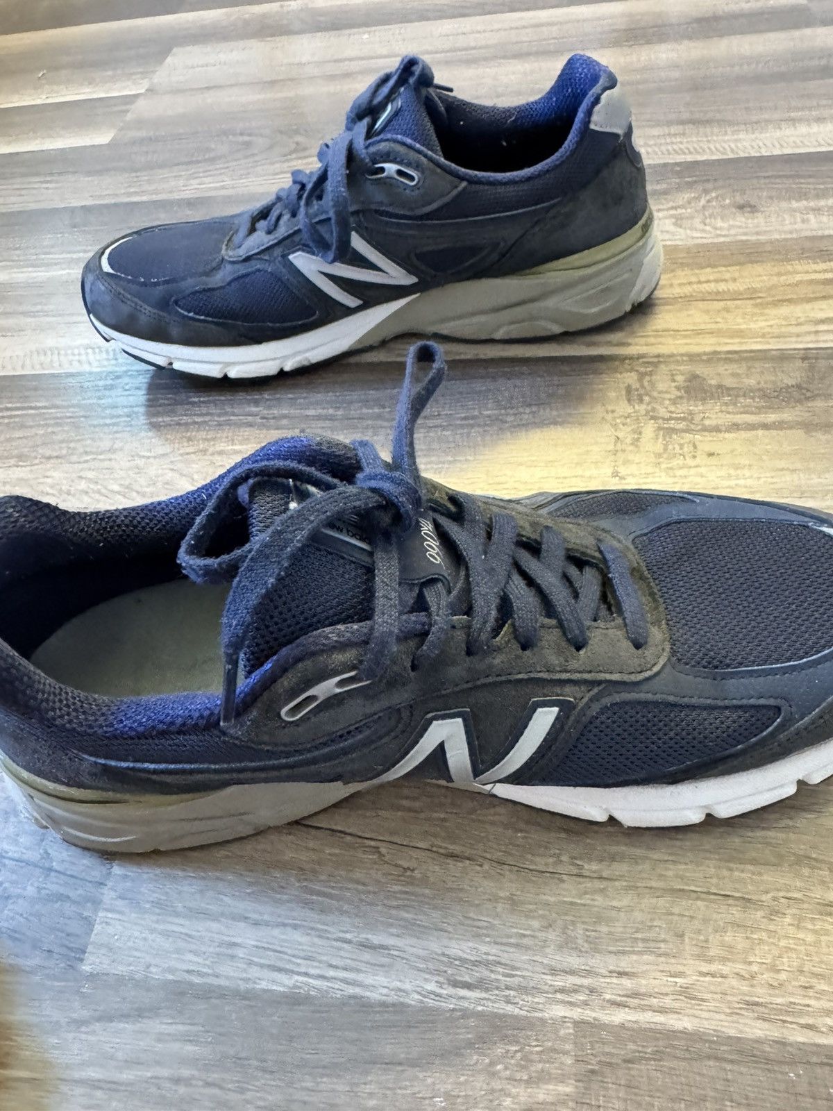 New Balance New Balance 990 v4 Size US 10.5 / EU 43-44 - 2 Thumbnail