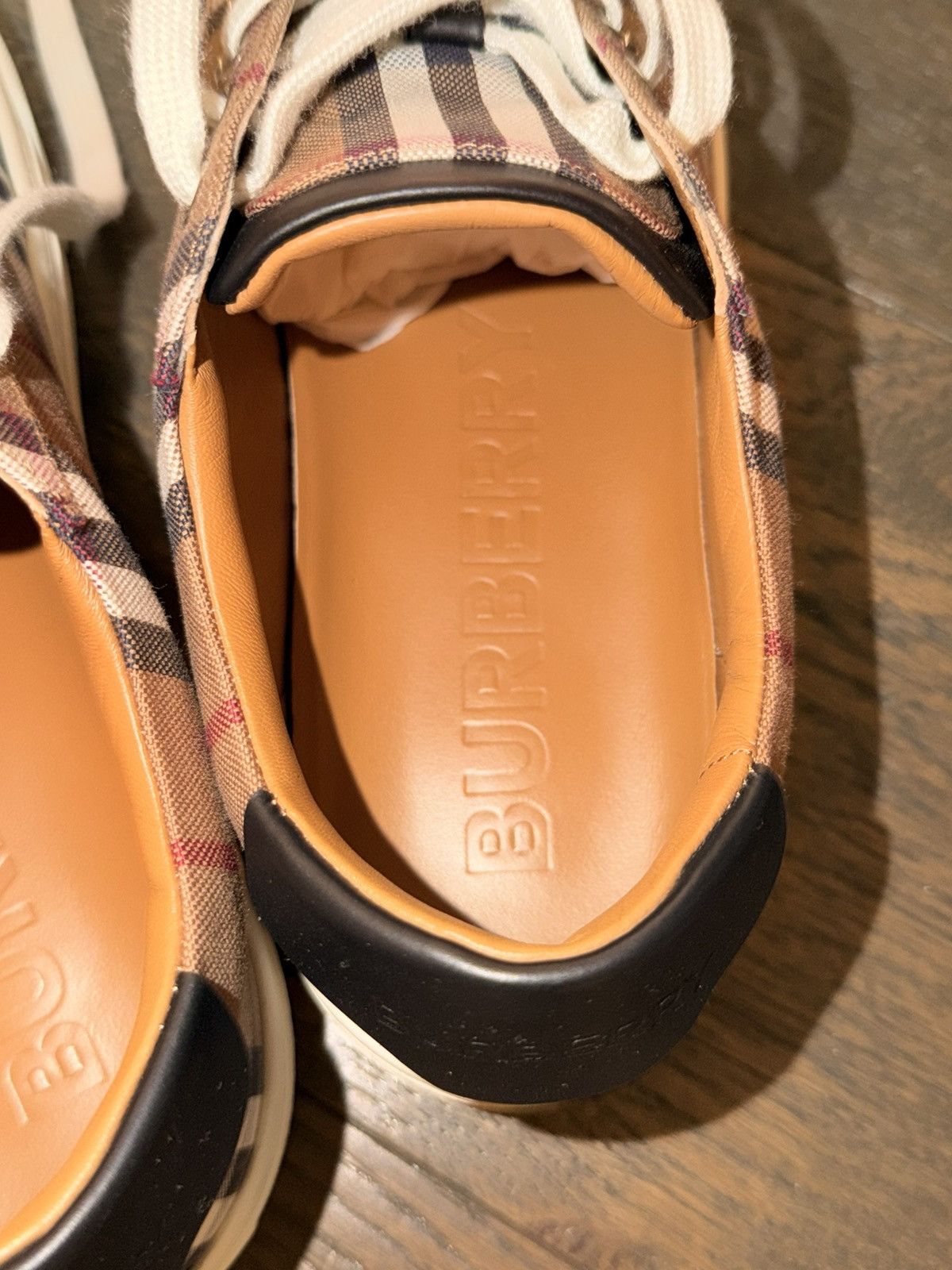 Burberry Burberry Check Print Low Top Sneakers Size US 8.5 / EU 41-42 - 14 Thumbnail