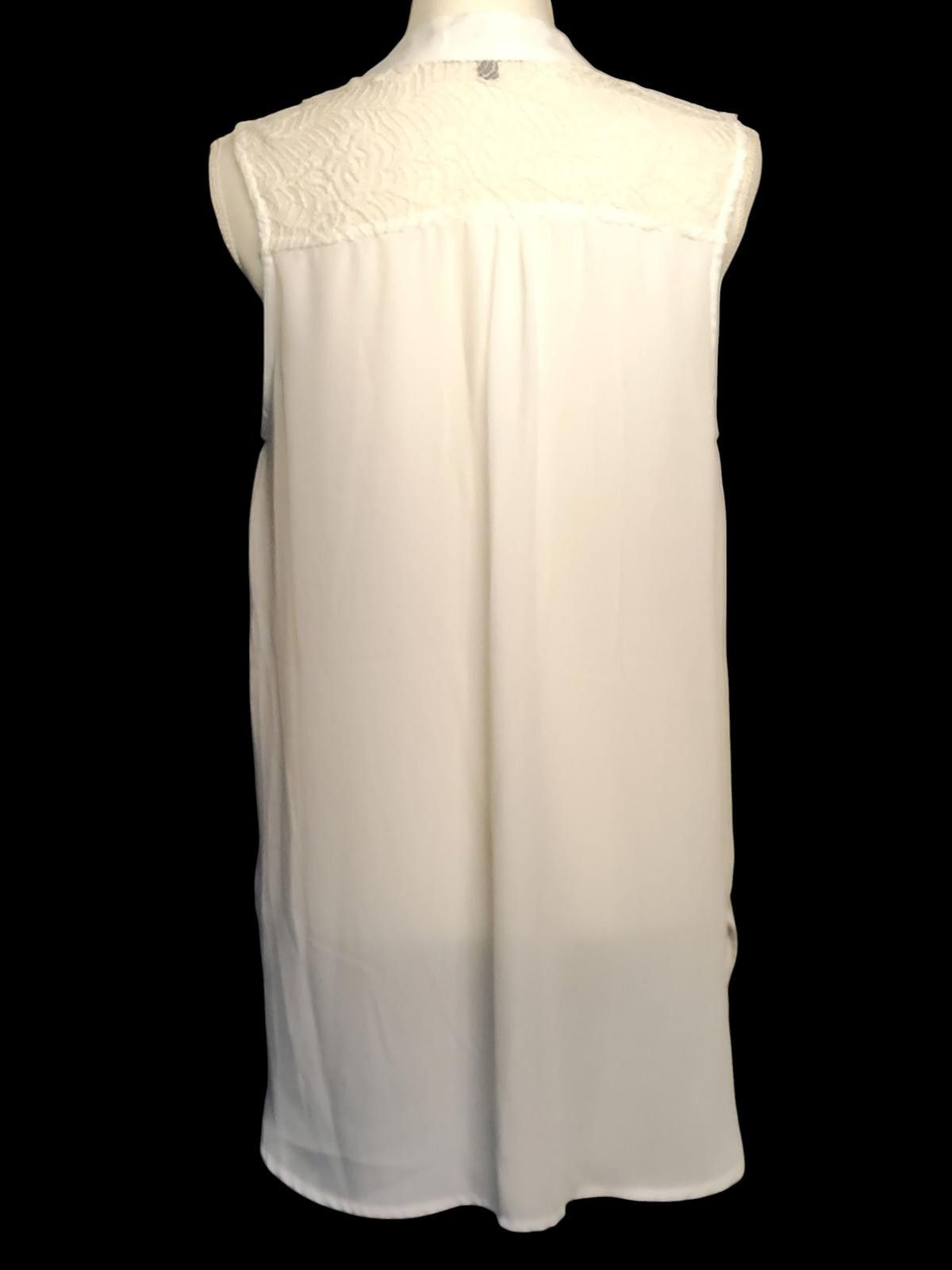 Designer Sleeveless White Button-Up Blouse Zip Pocket by My Michelle Size ONE SIZE - 4 Thumbnail
