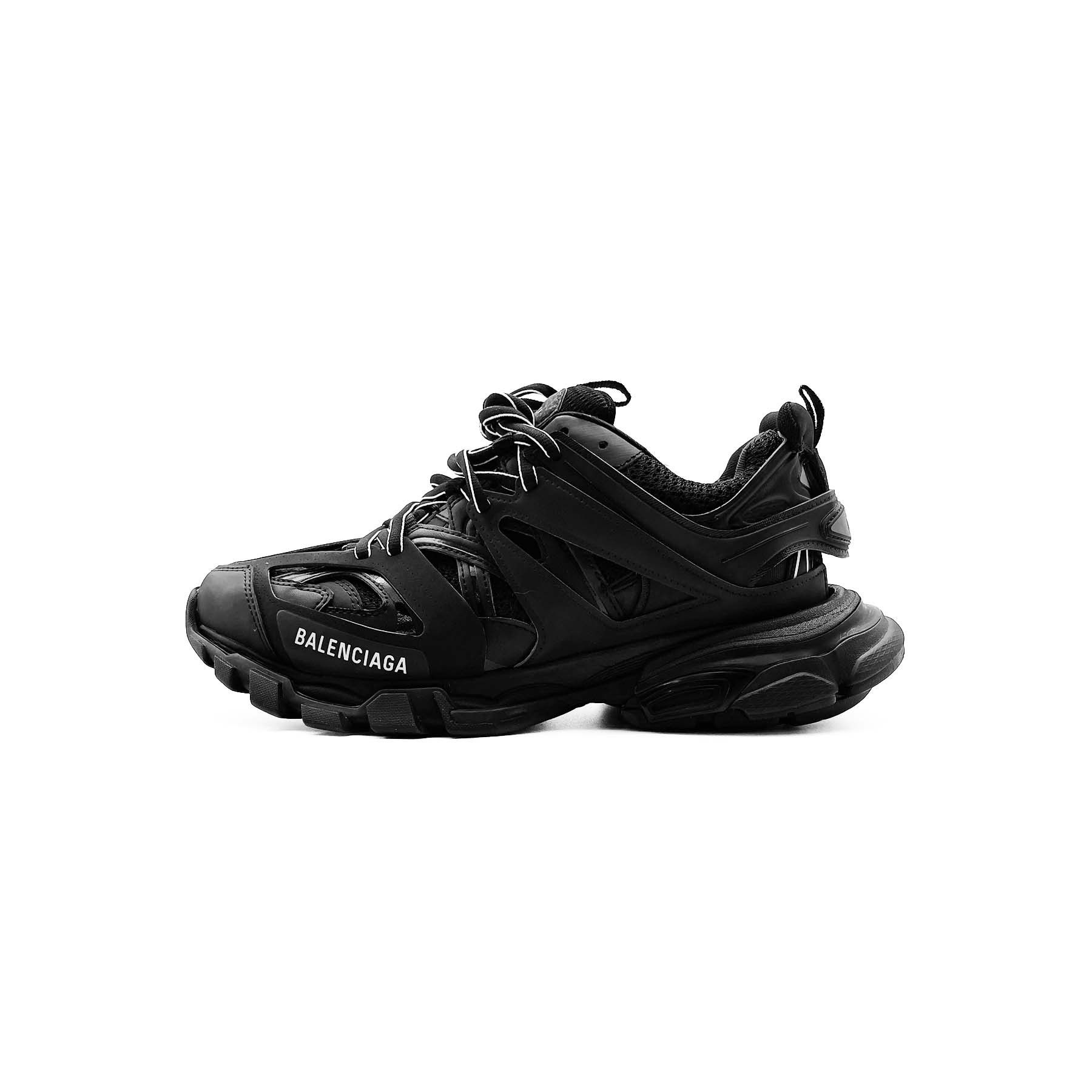 Balenciaga BALENCIAGA Track 1.0 Black Low Top Sneakers Size US 7 / EU 40 - 1 Thumbnail