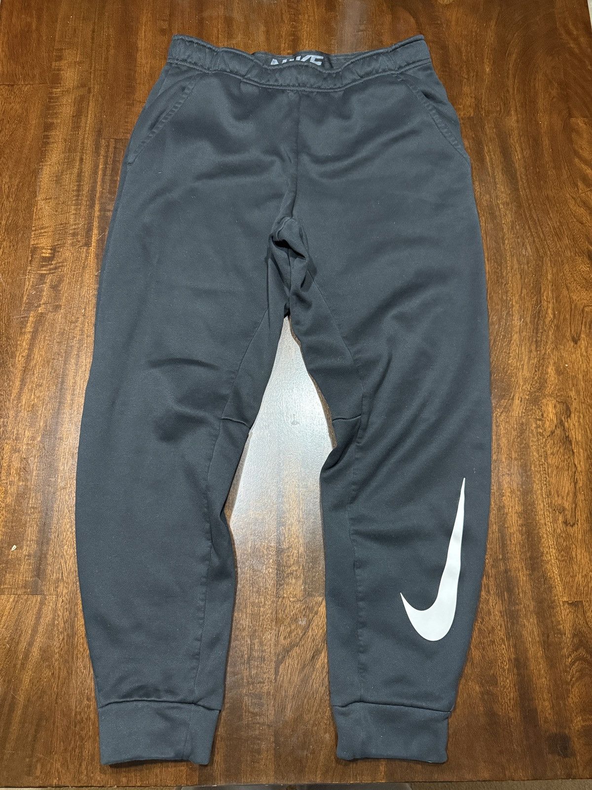 Nike Nike Black Joggers - Medium Size US 31 - 1 Thumbnail