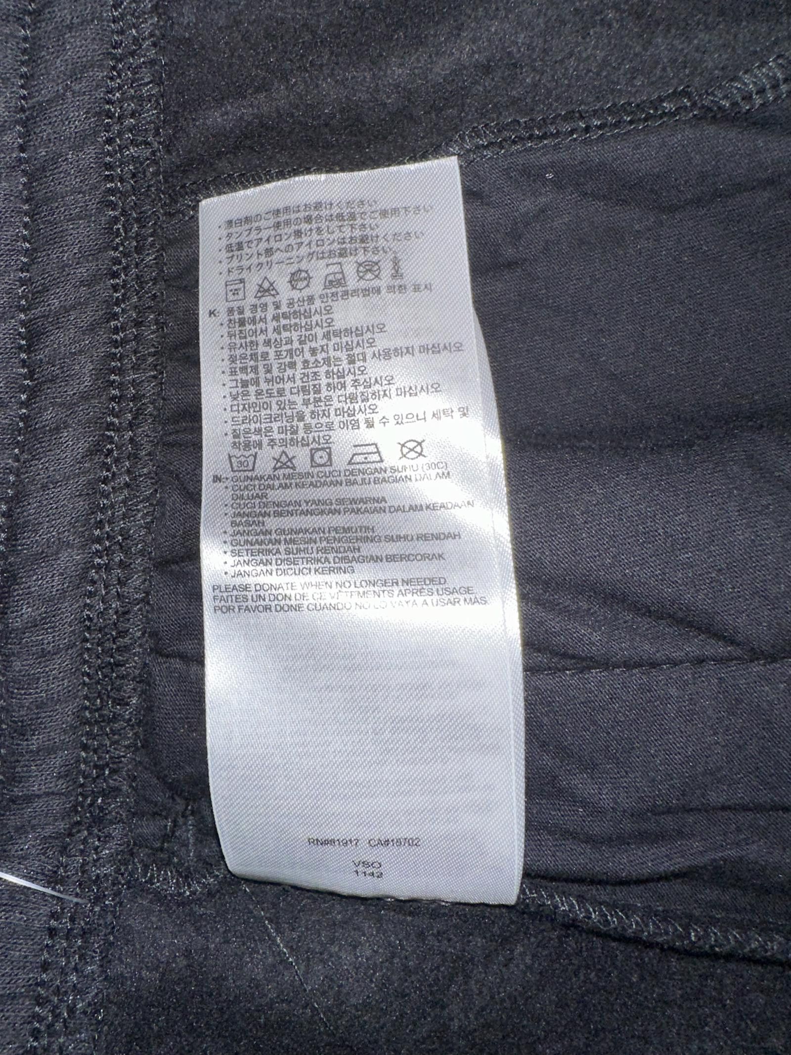 Jordan Brand Air Jordan Big Kids (Boy’s) Embroidered Logo Black Fleece Shorts Size US 26 / EU 42 - 10 Thumbnail