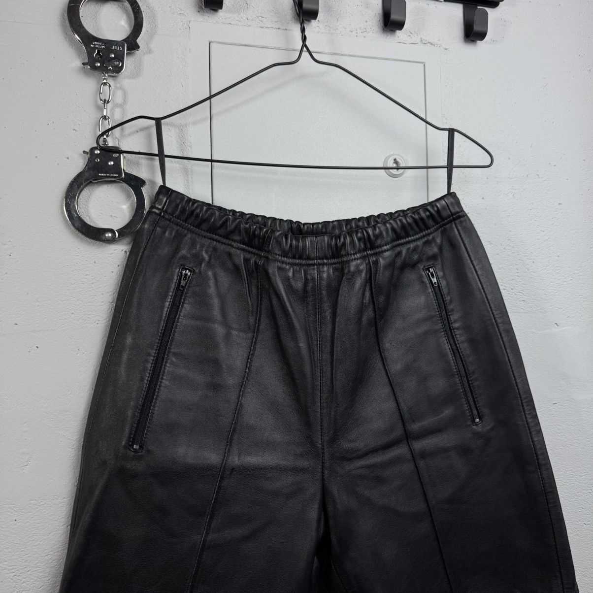 Balenciaga Vintage Leather Biker Pants Balenciaga Size 26" / US 2 / IT 38 - 3 Thumbnail
