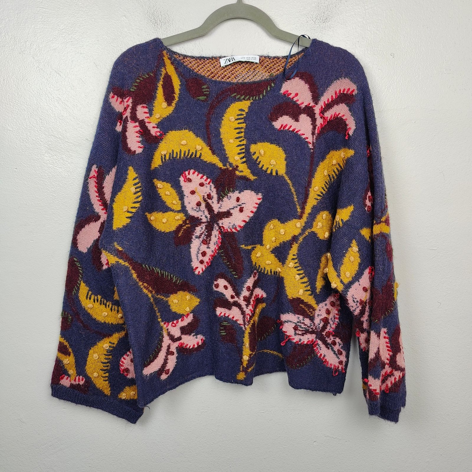 Zara Zara Sweater Womens Medium Floral Embroidered Tapestry Size M / US 6-8 / IT 42-44 - 1 Thumbnail