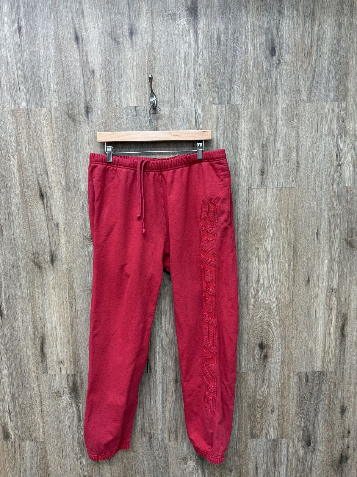 Supreme Supreme Red Sweatpants Size US 34 / EU 50 - 1 Thumbnail