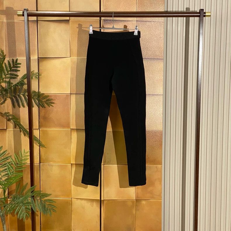 Louis Vuitton Louis Vuitton size s Black Fitness Yoga Pants with Full Wai Size US 28 / EU 44 - 1 Thumbnail