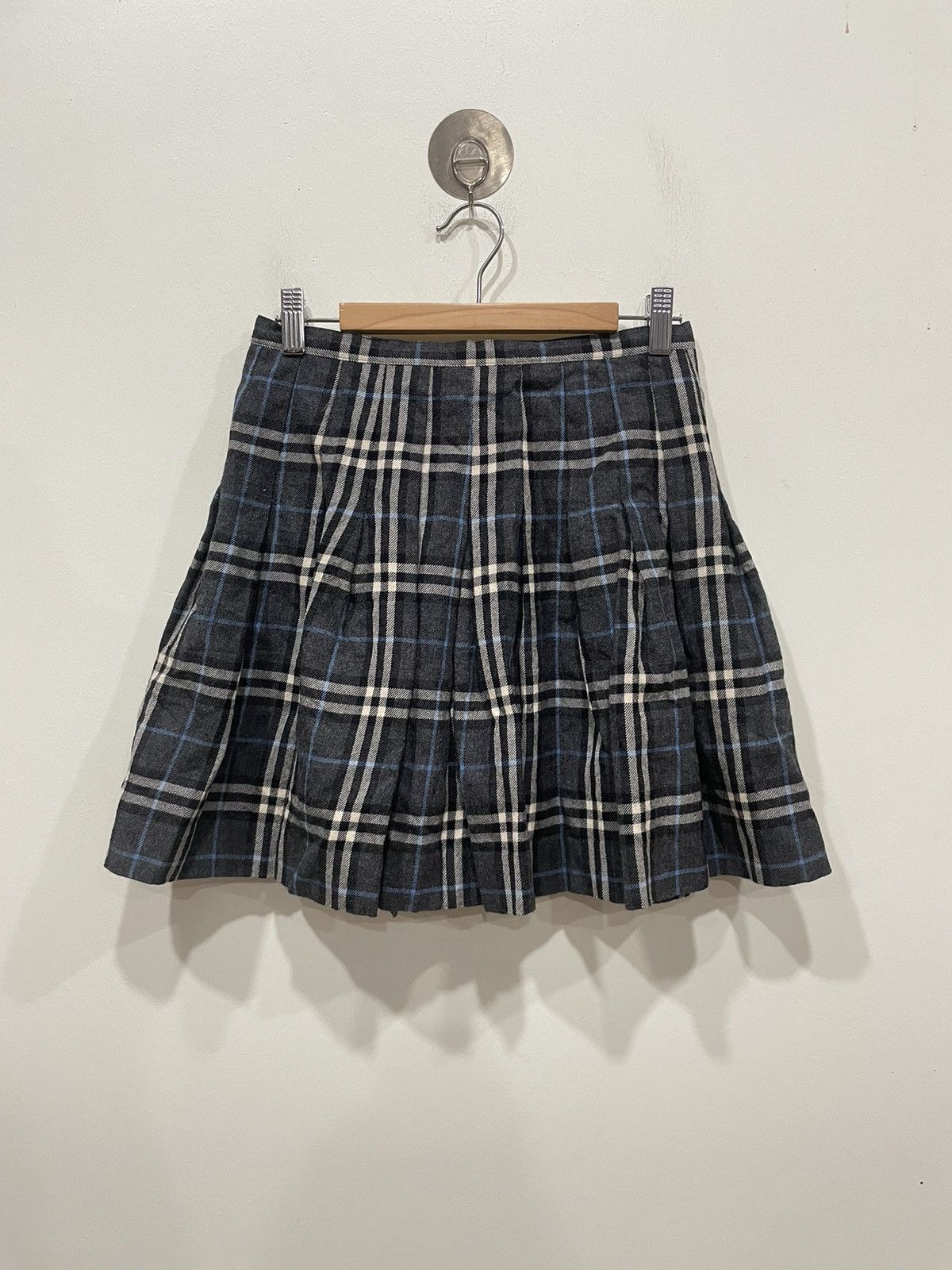 Burberry Burberry wrap mini skirt Size 25" / US 0 / IT 36 - 2 Thumbnail