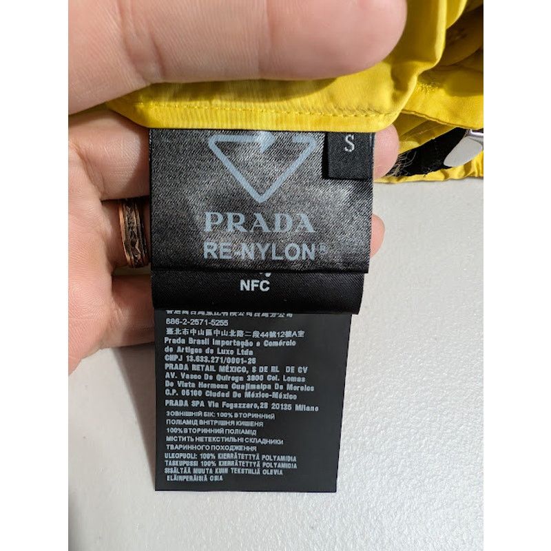 Prada o1rshd1 Re-Nylon Piuma Trousers in Yellow Size US 30 / EU 46 - 15 Thumbnail