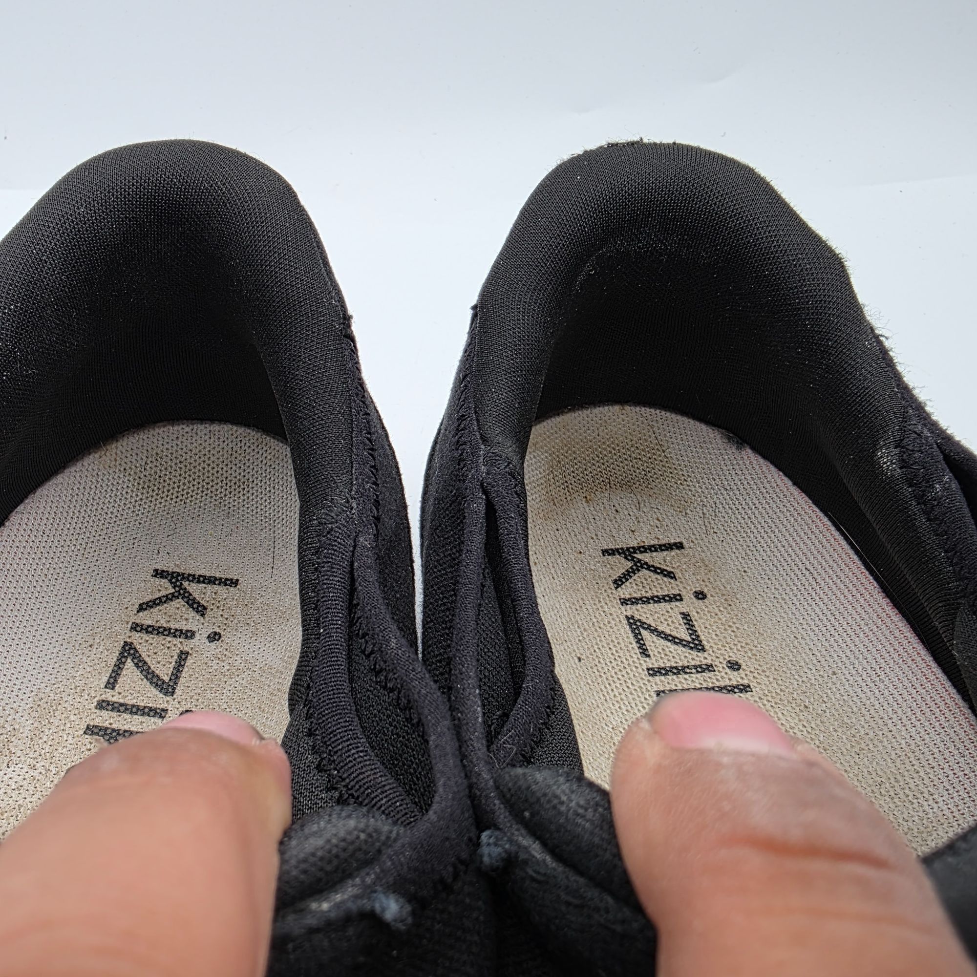 Other Kizik Irvine Blackout Mens Size 9.5 Wide Triple Black Sneake Size US 9.5 / EU 42-43 - 9 Thumbnail