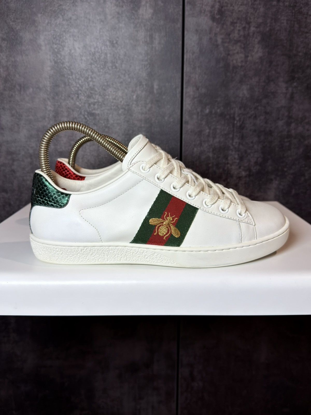 Gucci Gucci Ace Bee Low Top Sneakers Tom Ford Golden Goose Dior Size US 7 / IT 37 - 8 Thumbnail