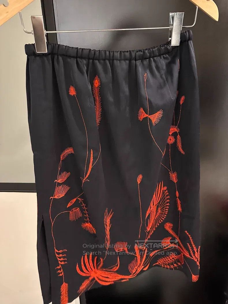 Dries Van Noten Dries Van Noten Black and Red Satin Embroidered Skirt Size 35" - 4 Thumbnail