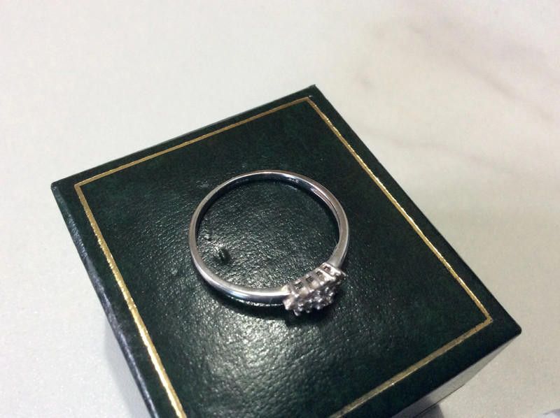 Other 9ct gold diamond set 4.4 g ring size O Size ONE SIZE - 5 Thumbnail