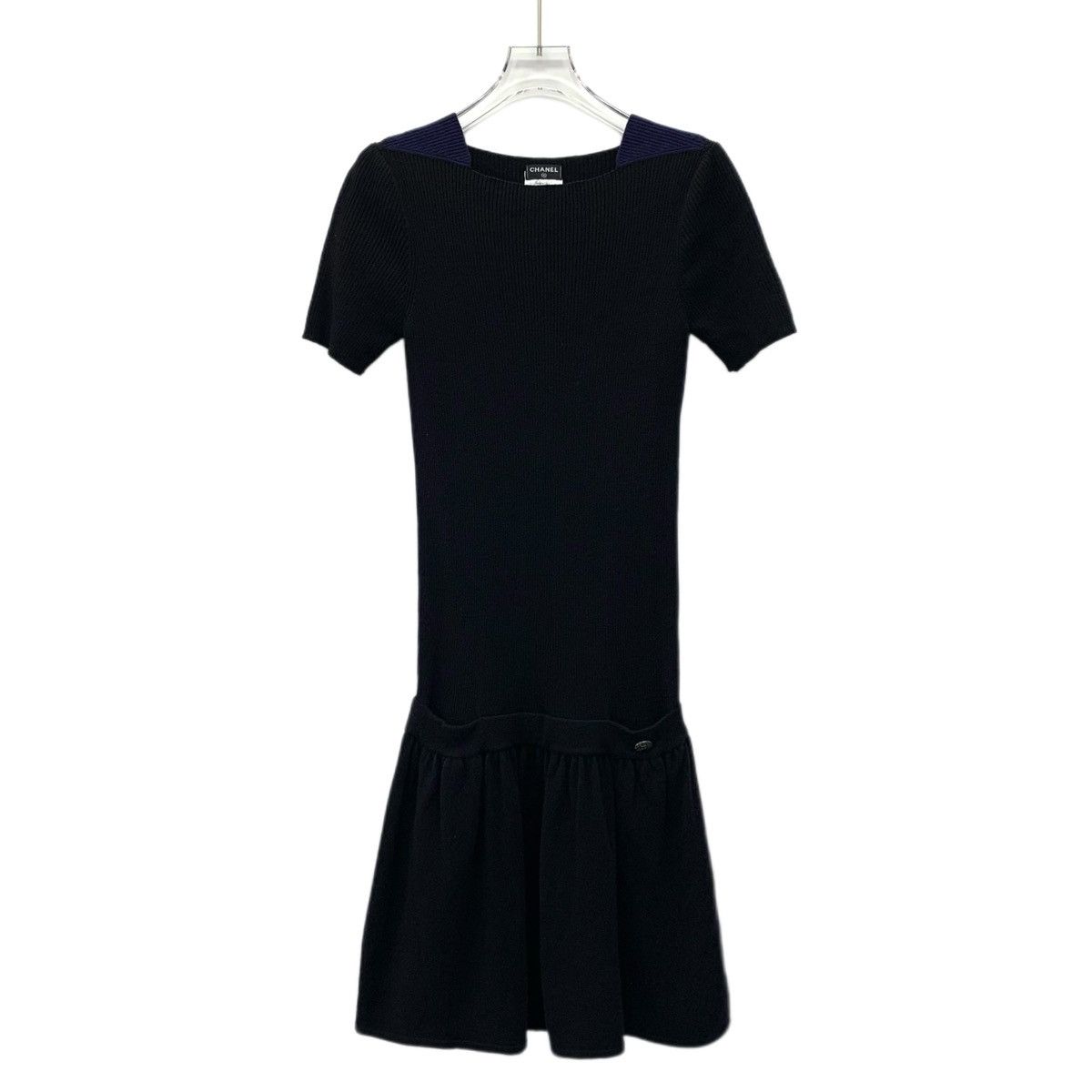 Chanel Chanel Black Silver Logo Wool Short Sleeve Knit Dress K26WX Size XS / US 0-2 / IT 36-38 - 1 Thumbnail