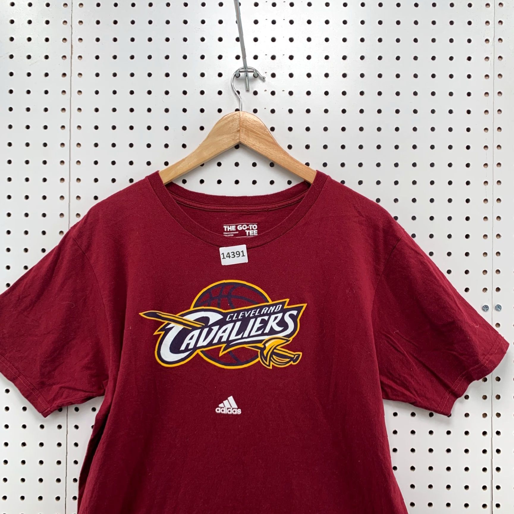 Adidas VINTAGE Cleveland Cavaliers Shirt Adidas Go To Adult Red Short Sleeve T-Shirt Size Large Size US L / EU 52-54 / 3 - 4 Thumbnail