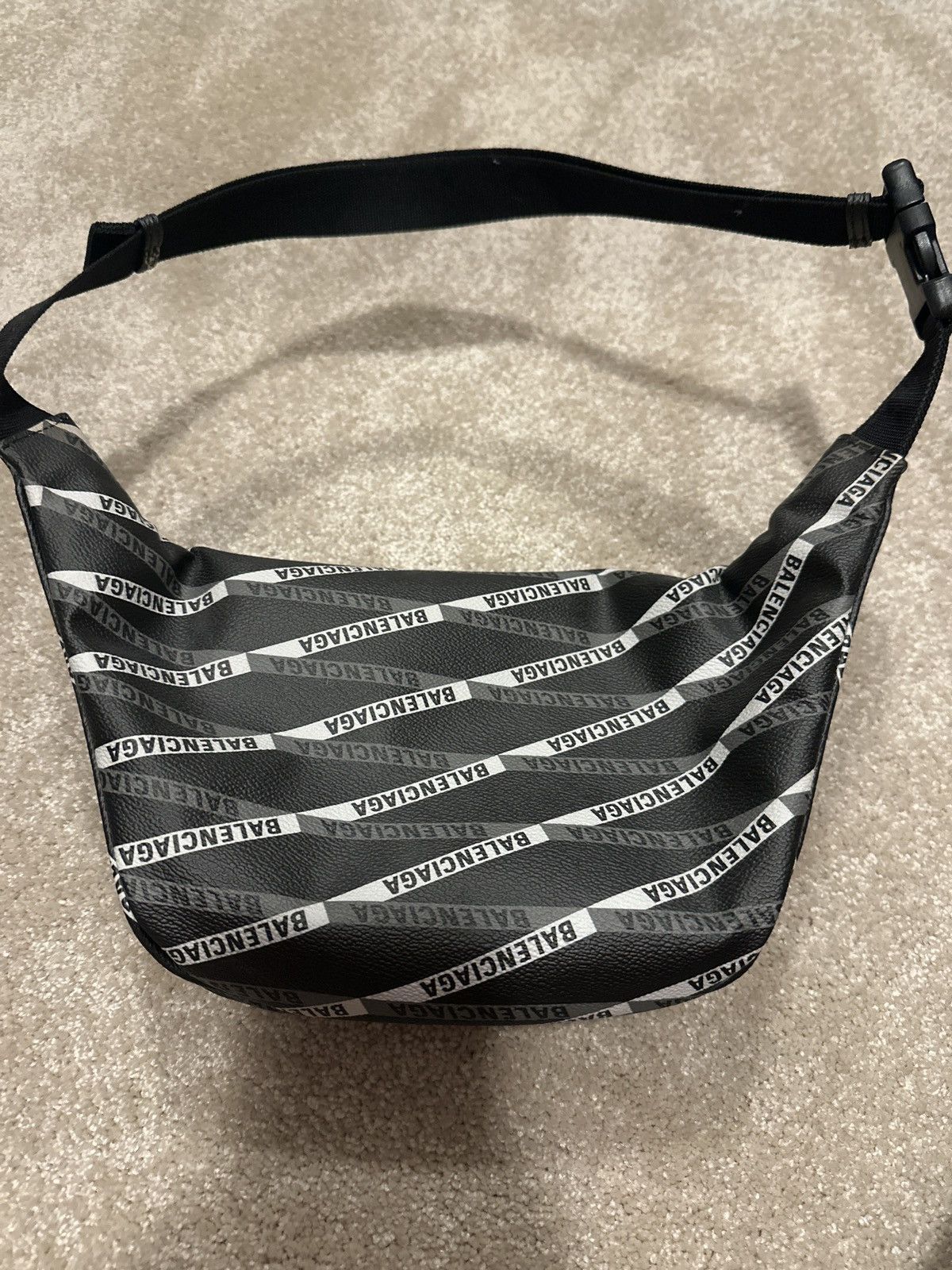 Balenciaga Balenciaga Monogram Explorer Belt Pack Size ONE SIZE - 2 Thumbnail