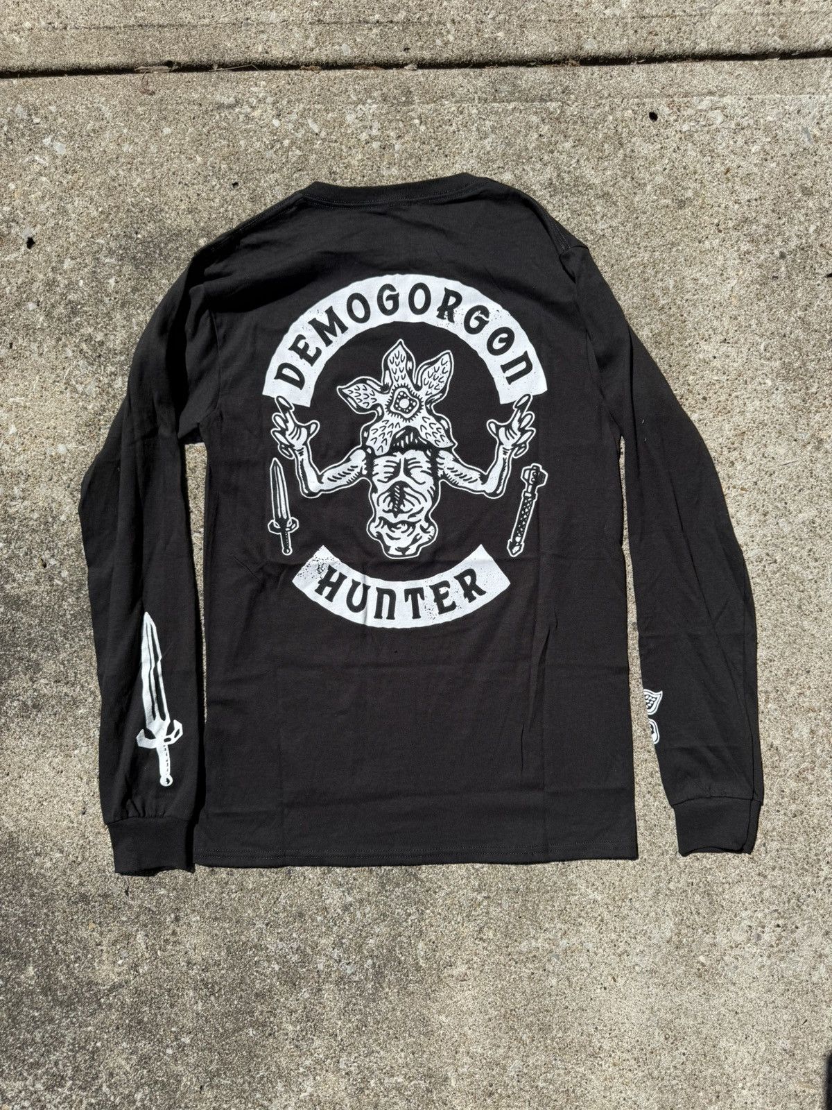 Other Stranger Things Long-Sleeve Crewneck Graphic Tee Size US S / EU 44-46 / 1 - 6 Thumbnail