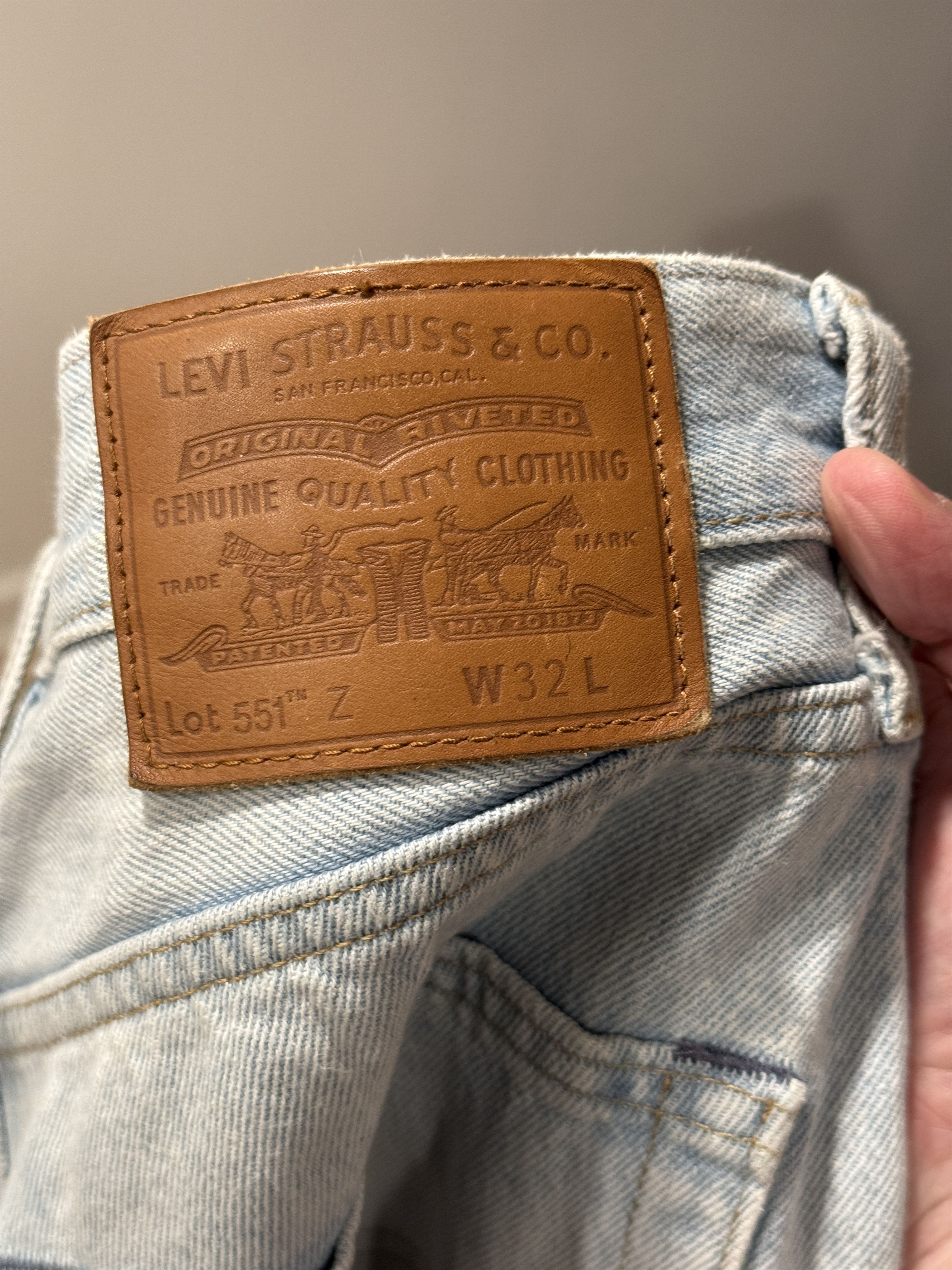 Levi's Levi's 551Z Cropped (32W) - Light Wash Size US 32 / EU 48 - 3 Thumbnail
