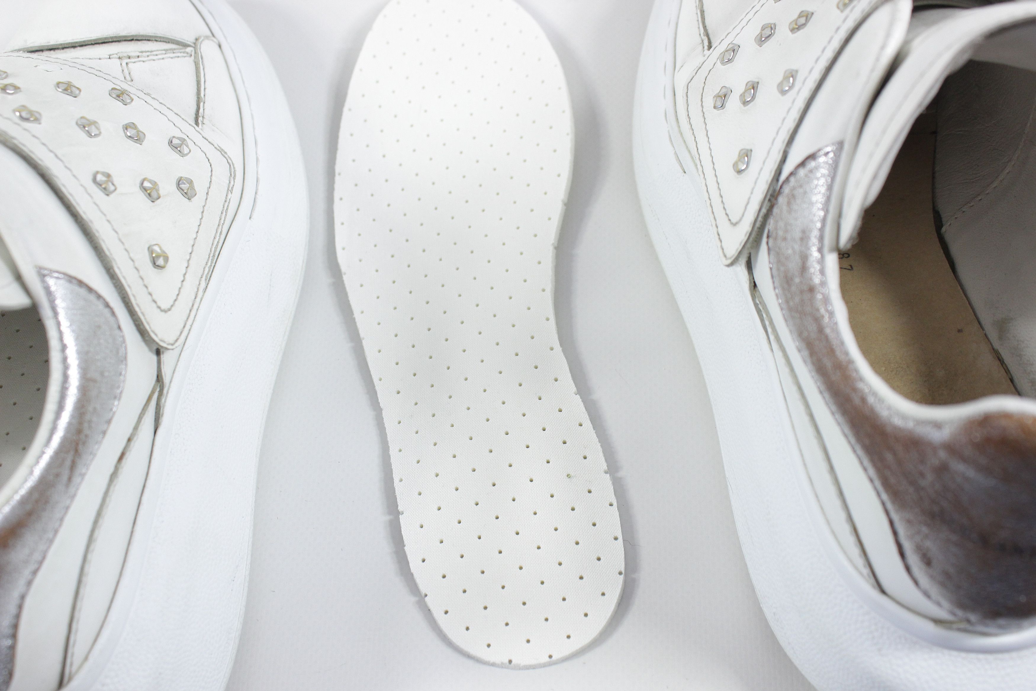 Alexander McQueen Closed Distressed Leather Oversize Sneakers Size US 6.5 / IT 36.5 - 11 Thumbnail