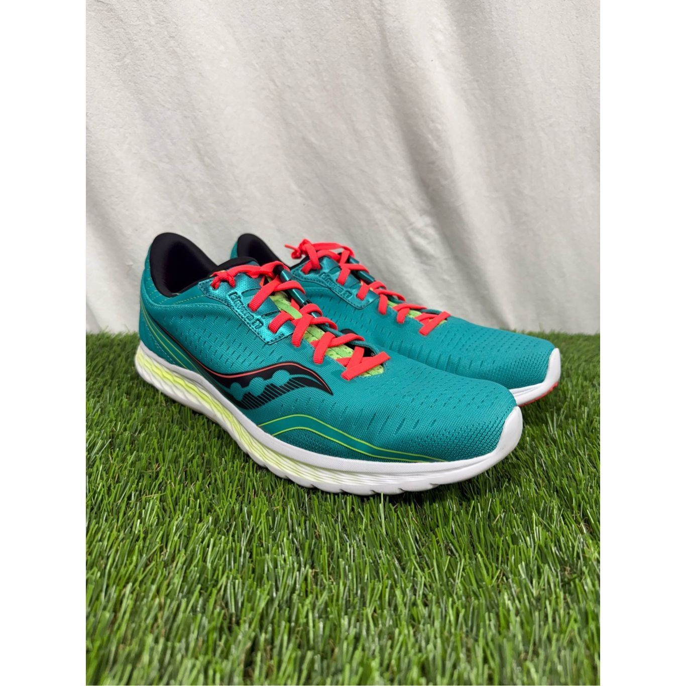 Saucony Womens Kinvara 11 S20551-10 Athletic Running Shoes B in Green, Men's (Size 12)