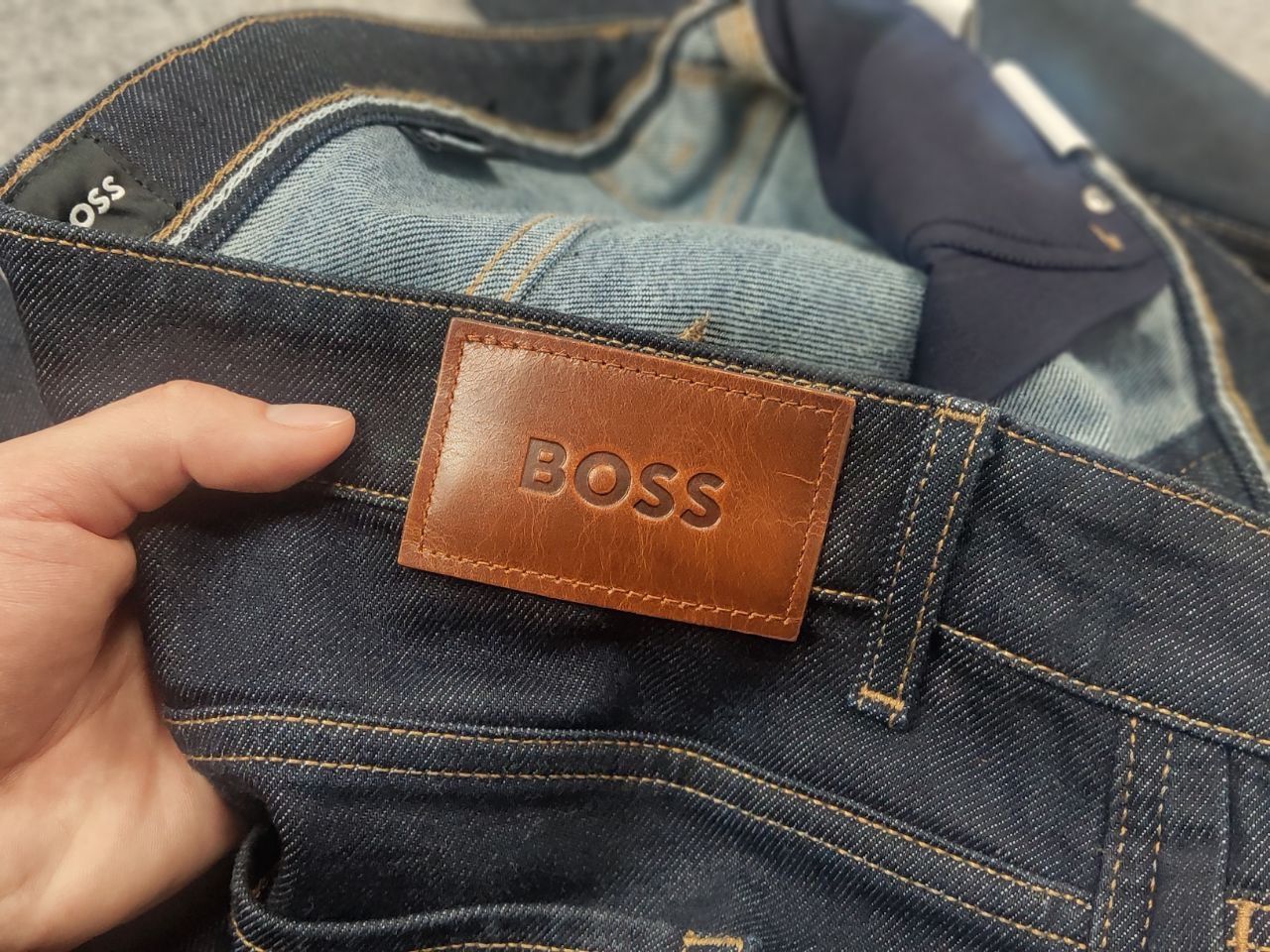 Hugo Boss Hugo Boss Delaware 3 slim fit Dark Blue Cotton Denim Jeans Size US 36 / EU 52 - 13 Thumbnail