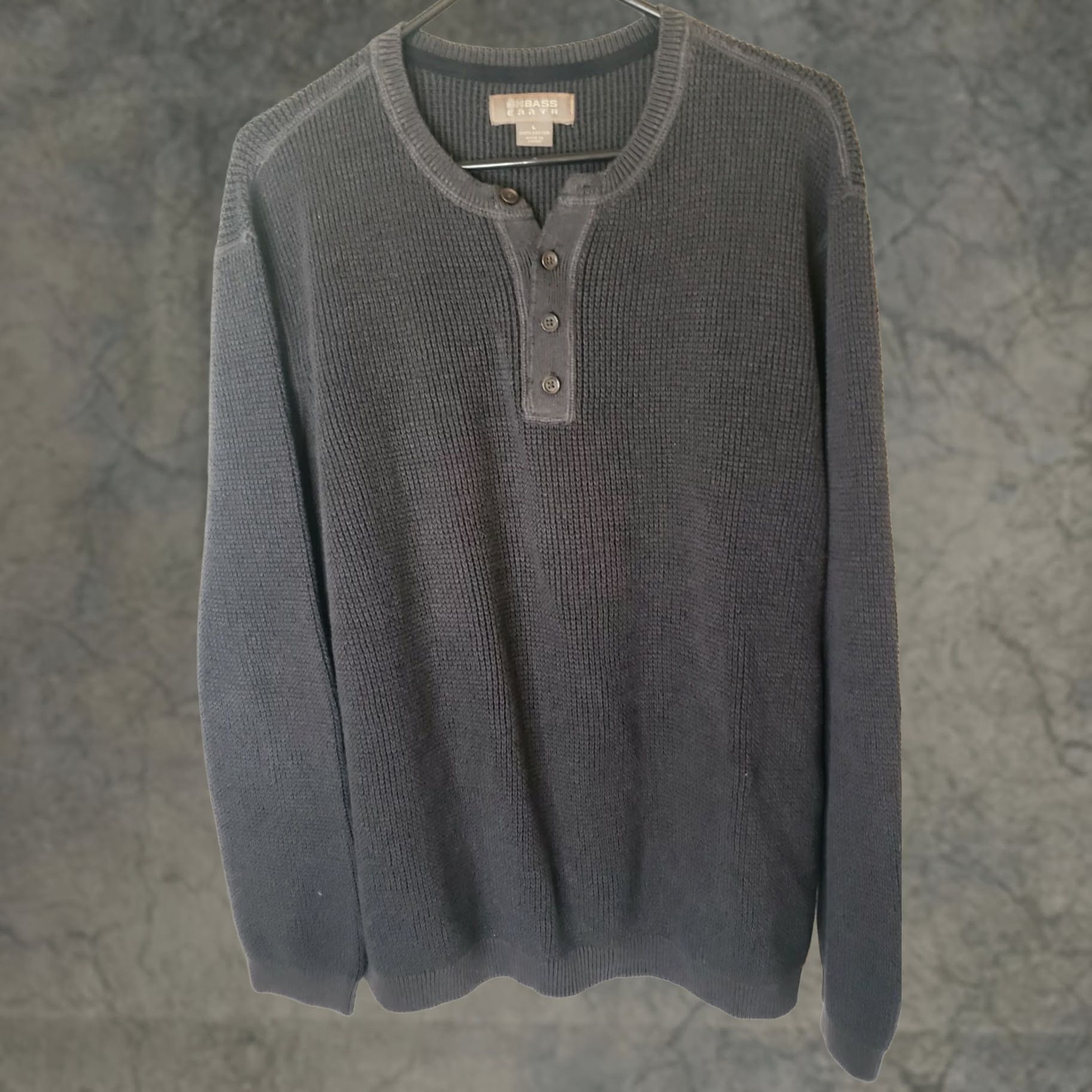 Vintage G.H. Bass & Co Henley Pullover Sweater Mens L Dark Gray Ribbed Knit Mock Neck Long Sleeve Casual Wear Regular Fit Size US L / EU 52-54 / 3 - 1 Thumbnail