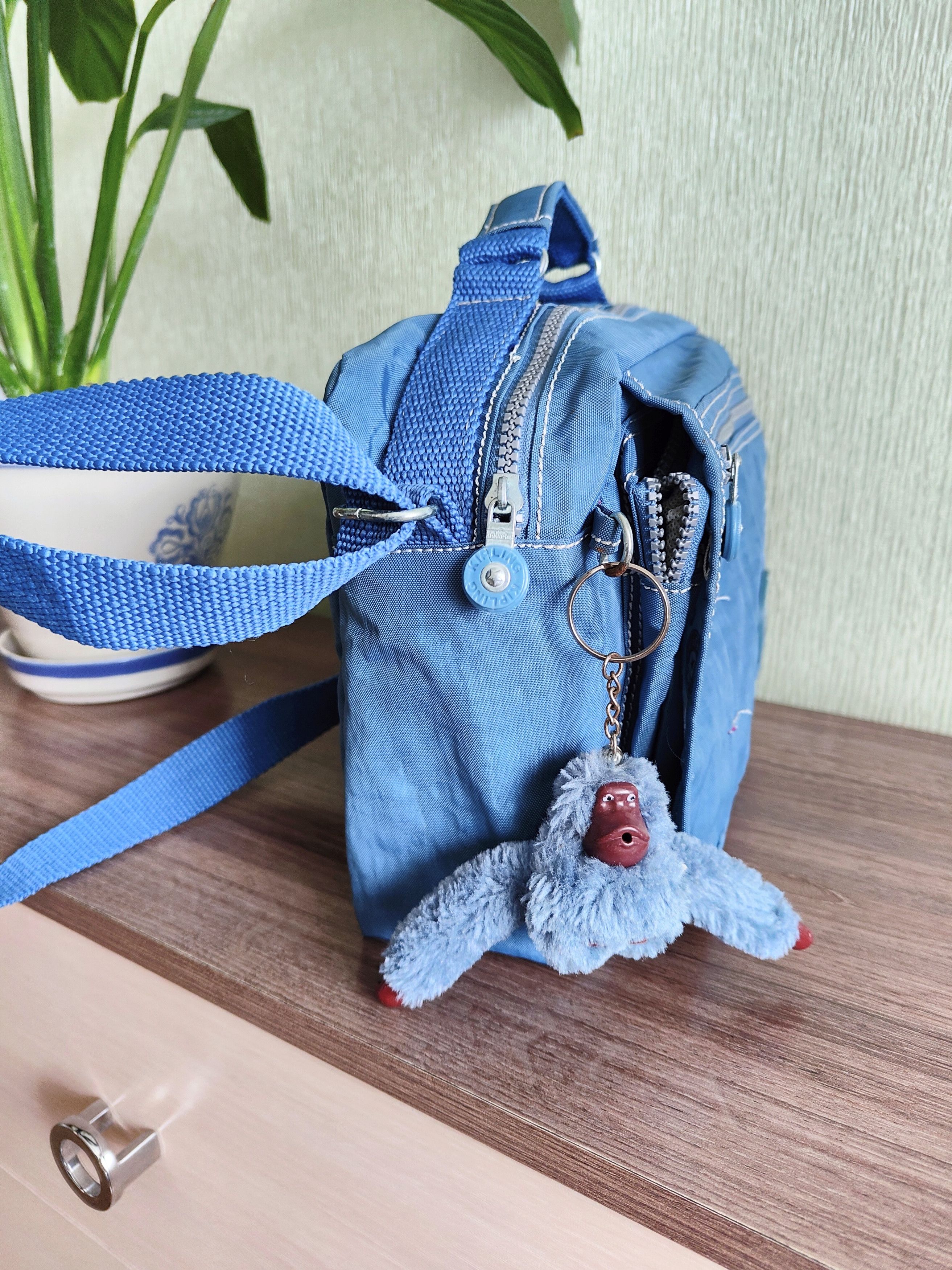 Japanese Brand Kipling Messenger Bag Kipling Shoulder Monkey Bag Size ONE SIZE - 3 Thumbnail