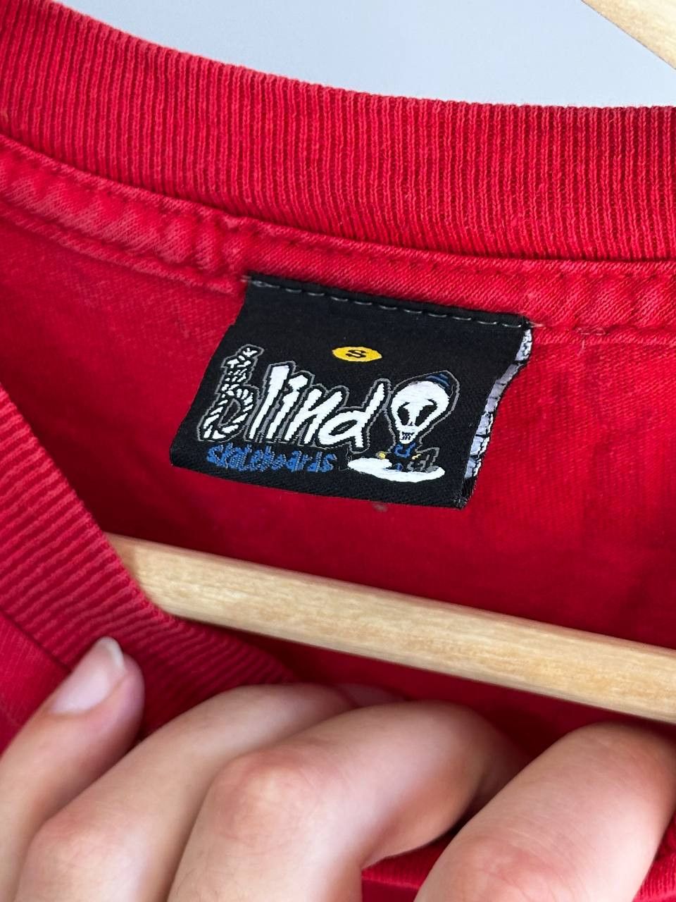 Blind Skateboards 90’s Blind skateboard vintage alien t-shirt Made In USA Size US S / EU 44-46 / 1 - 6 Thumbnail
