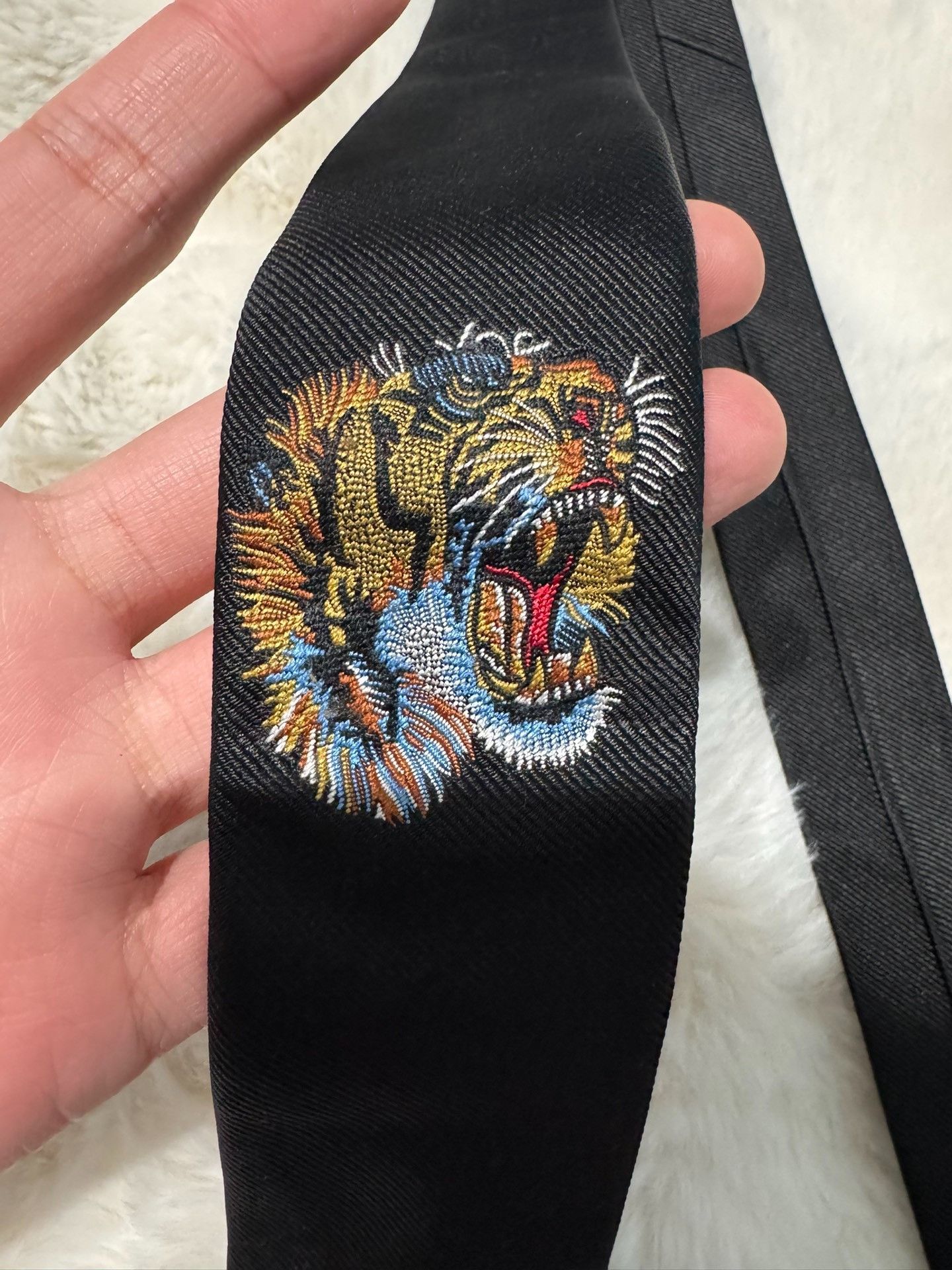 Gucci Gucci tiger head silk tie 2501-Nextarrow Size ONE SIZE - 2 Thumbnail