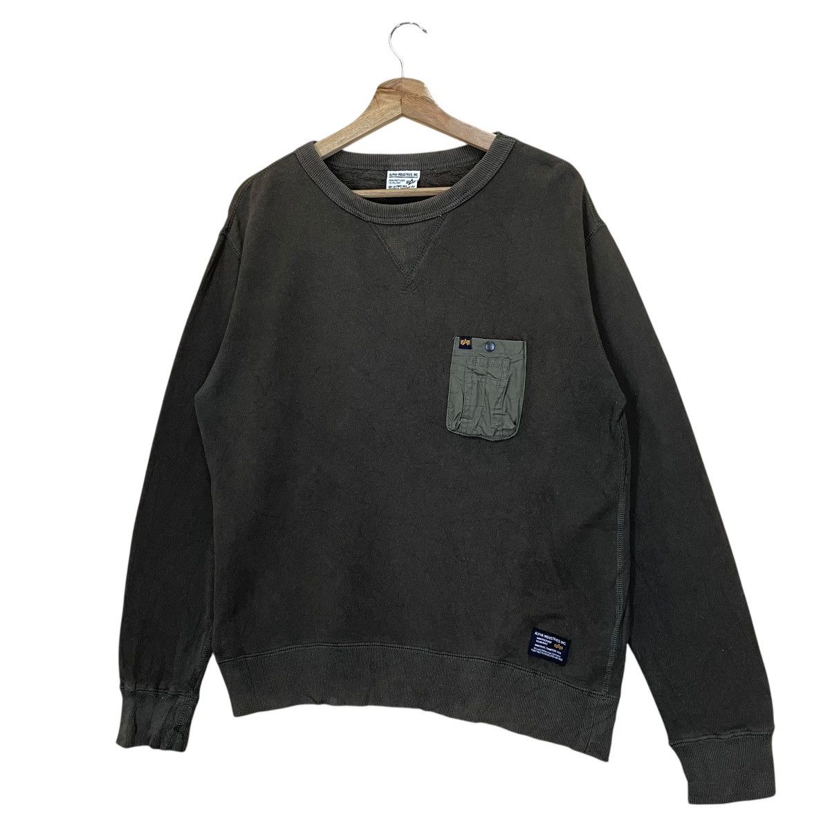 Alpha Industries Alpha Industries Inc Single Pocket Crewneck Sweatshirt Size US M / EU 48-50 / 2 - 3 Thumbnail