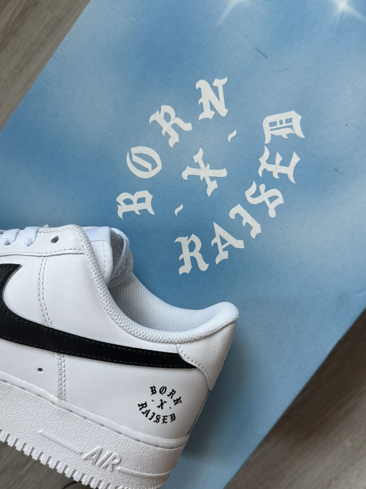 Born X Raised × Nike Nike x Born x Raised F&F Sadie Hawkins Air Force 1 Low Size US 10.5 / EU 43-44 - 7 Thumbnail