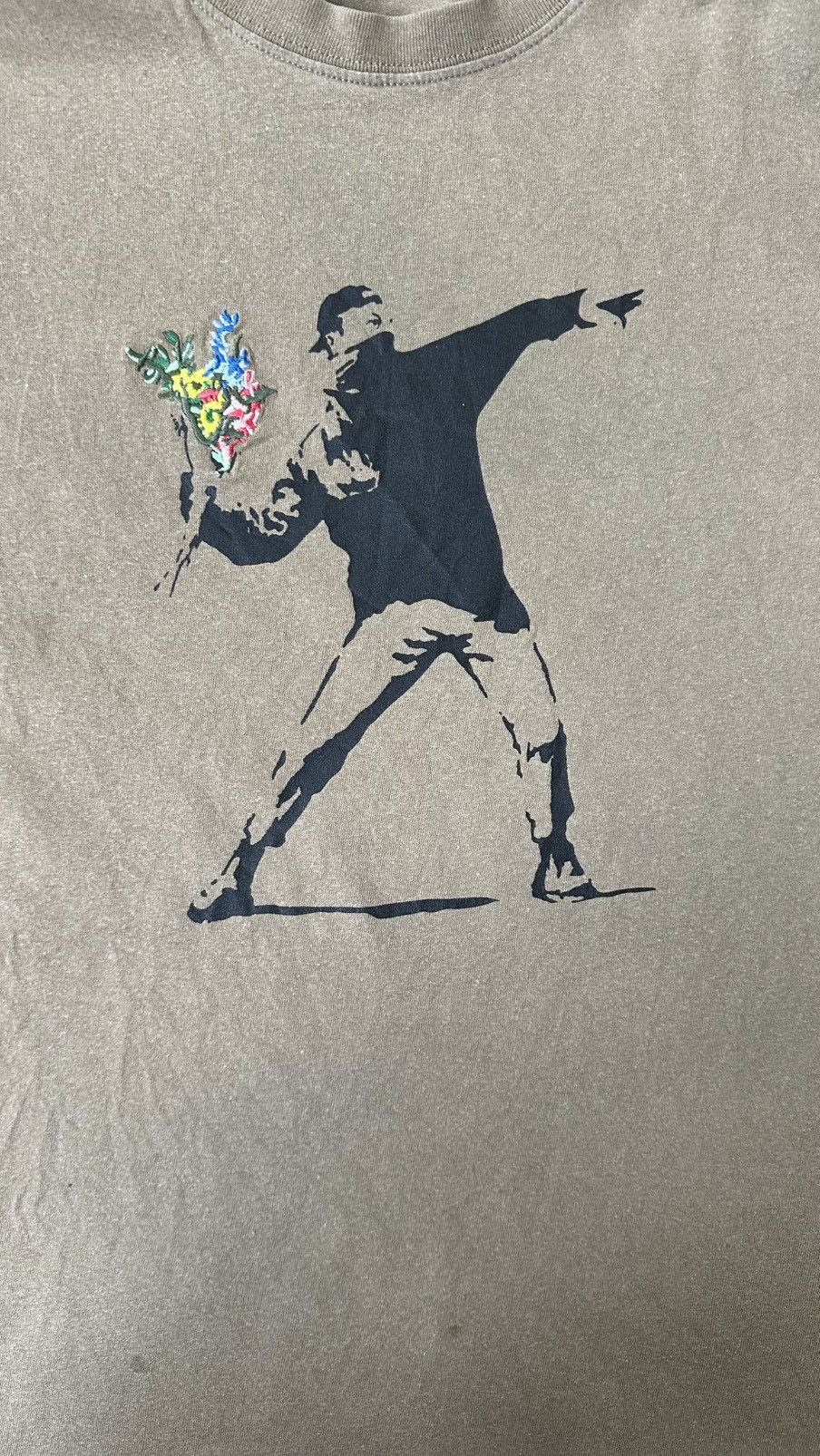 Japanese Brand VINTAGE BRANDALISED BANSKY FLOWERS TEE Size US M / EU 48-50 / 2 - 2 Thumbnail
