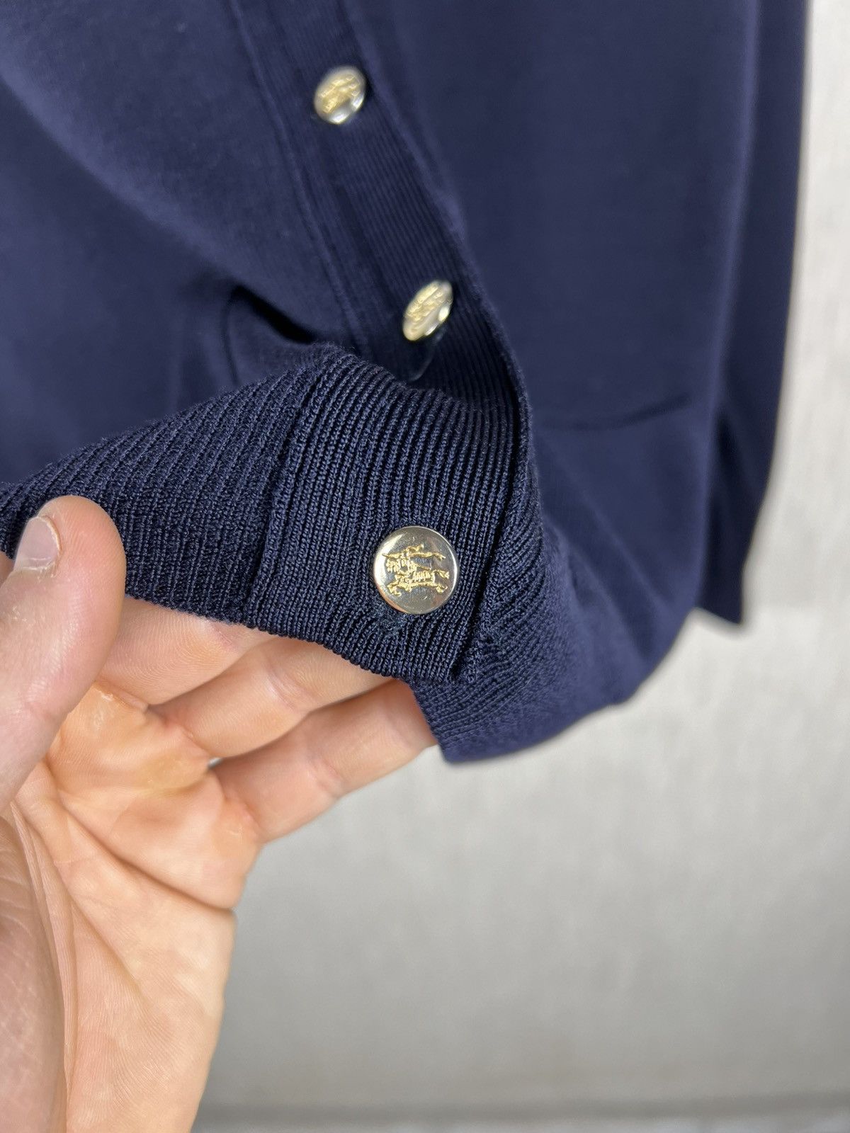 Burberry Vintage 90s Burberrys merino wool navy old money cardigan Size M / US 6-8 / IT 42-44 - 7 Thumbnail