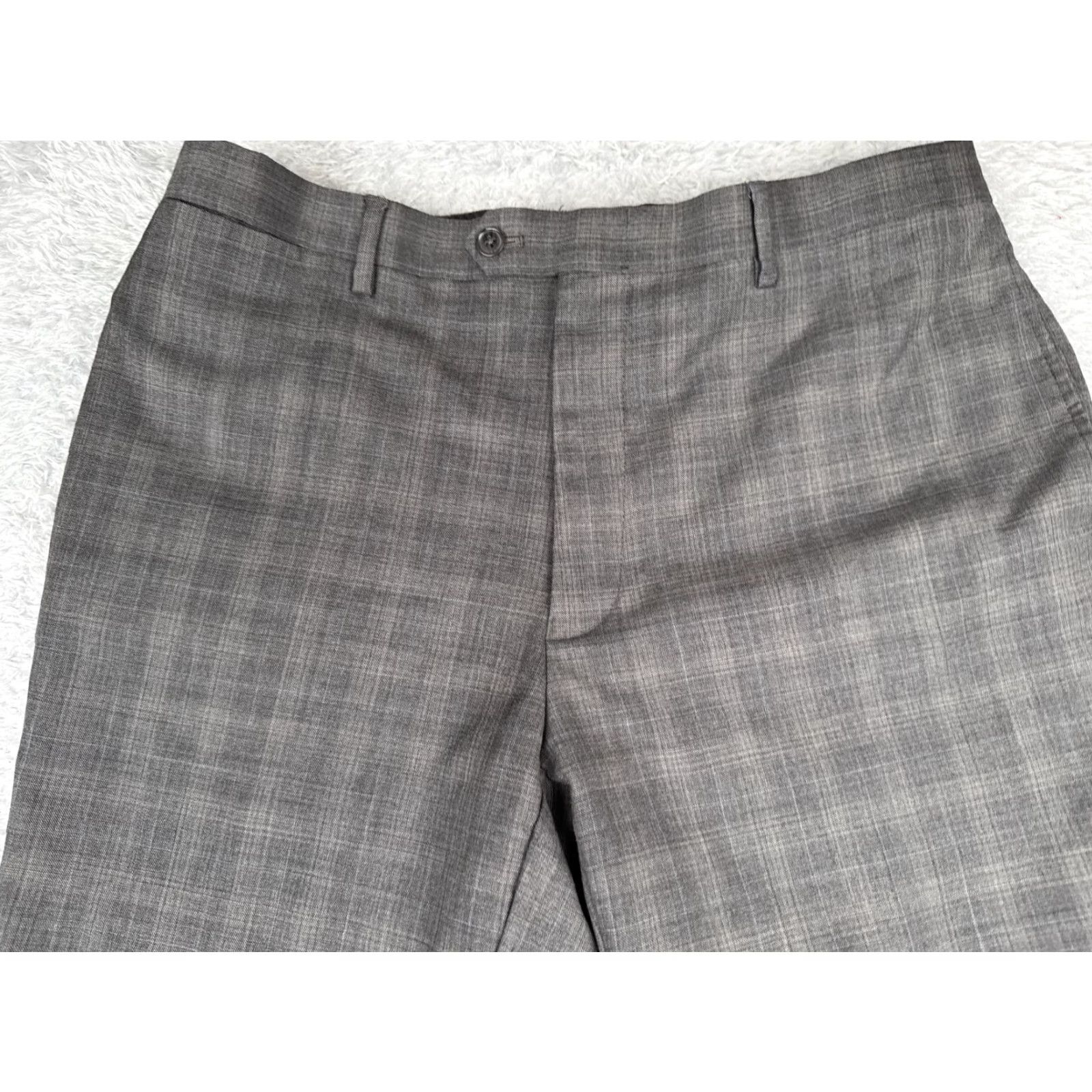 Ralph Lauren Tommy Hilfiger Pants Men 34 Gray Plaid Pleated Polyester Zip Fly 34x27 Regular Straight Dress Pants Mens Size US 34 / EU 50 - 4 Thumbnail