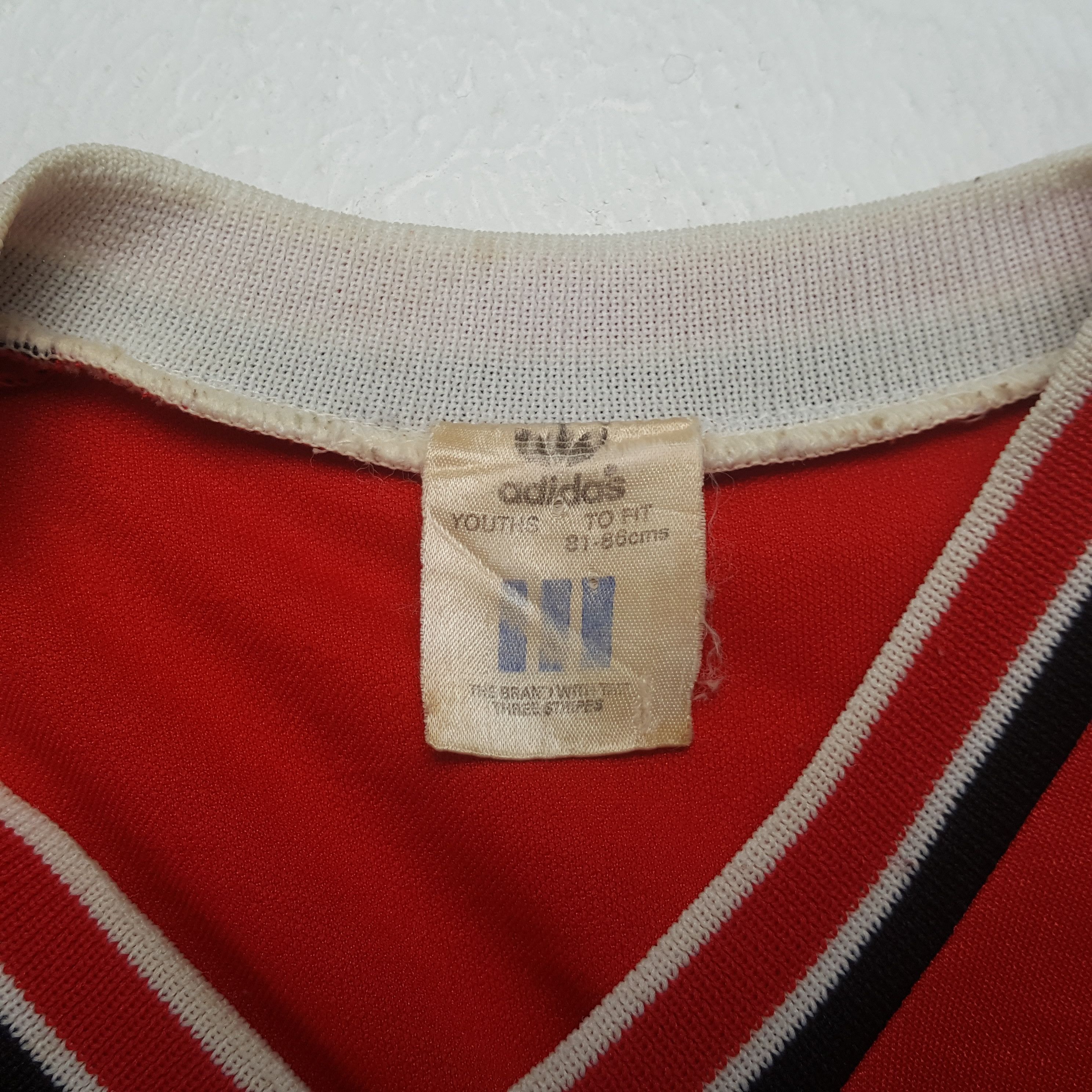 Adidas Vintage Adidas Manchester United Sharp Jersey 32 Size US XS / EU 42 / 0 - 4 Thumbnail