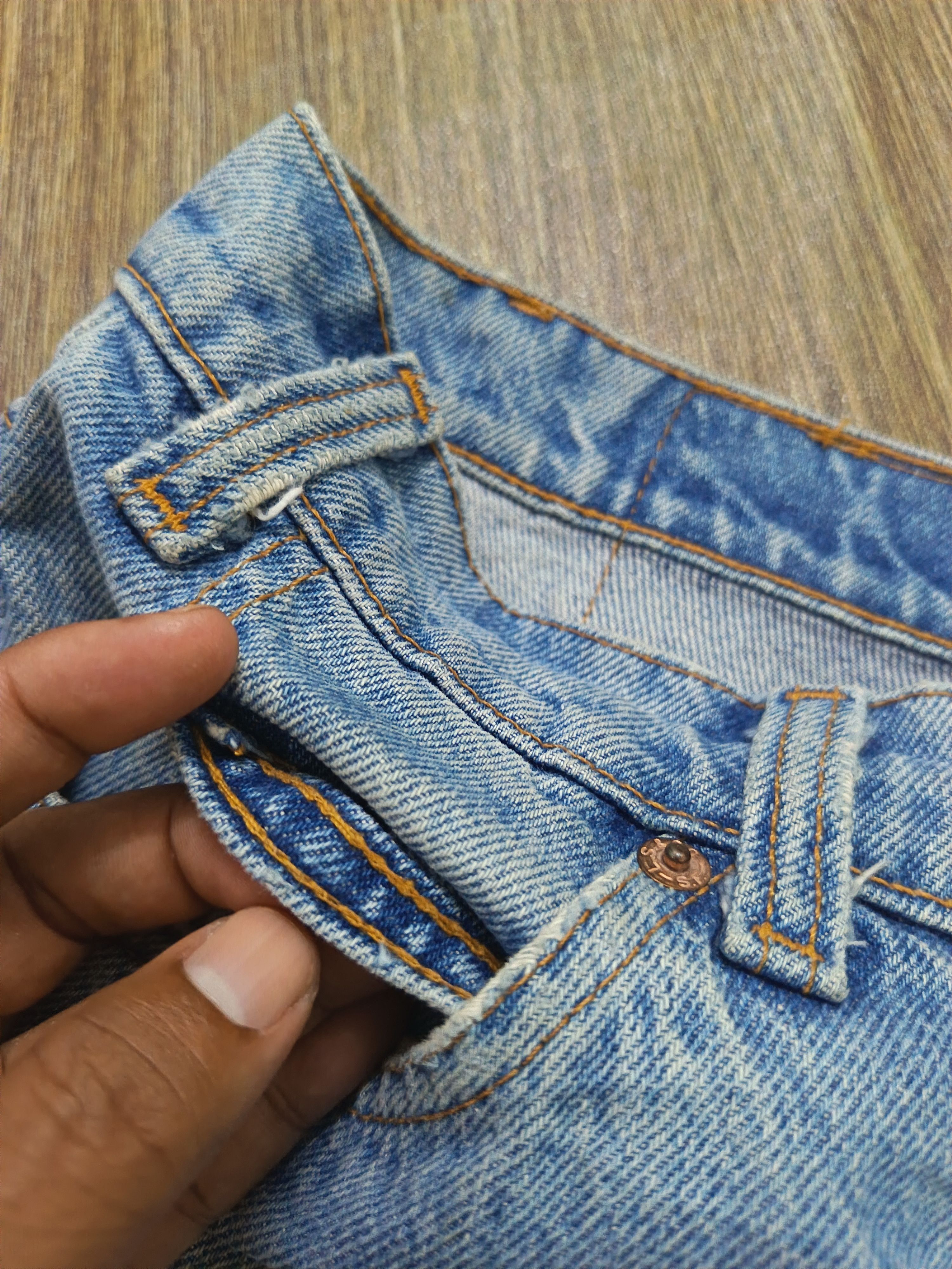 Levi's Vintage Clothing Vintage distressed Levi's 555 oren tab Size US 32 / EU 48 - 19 Thumbnail